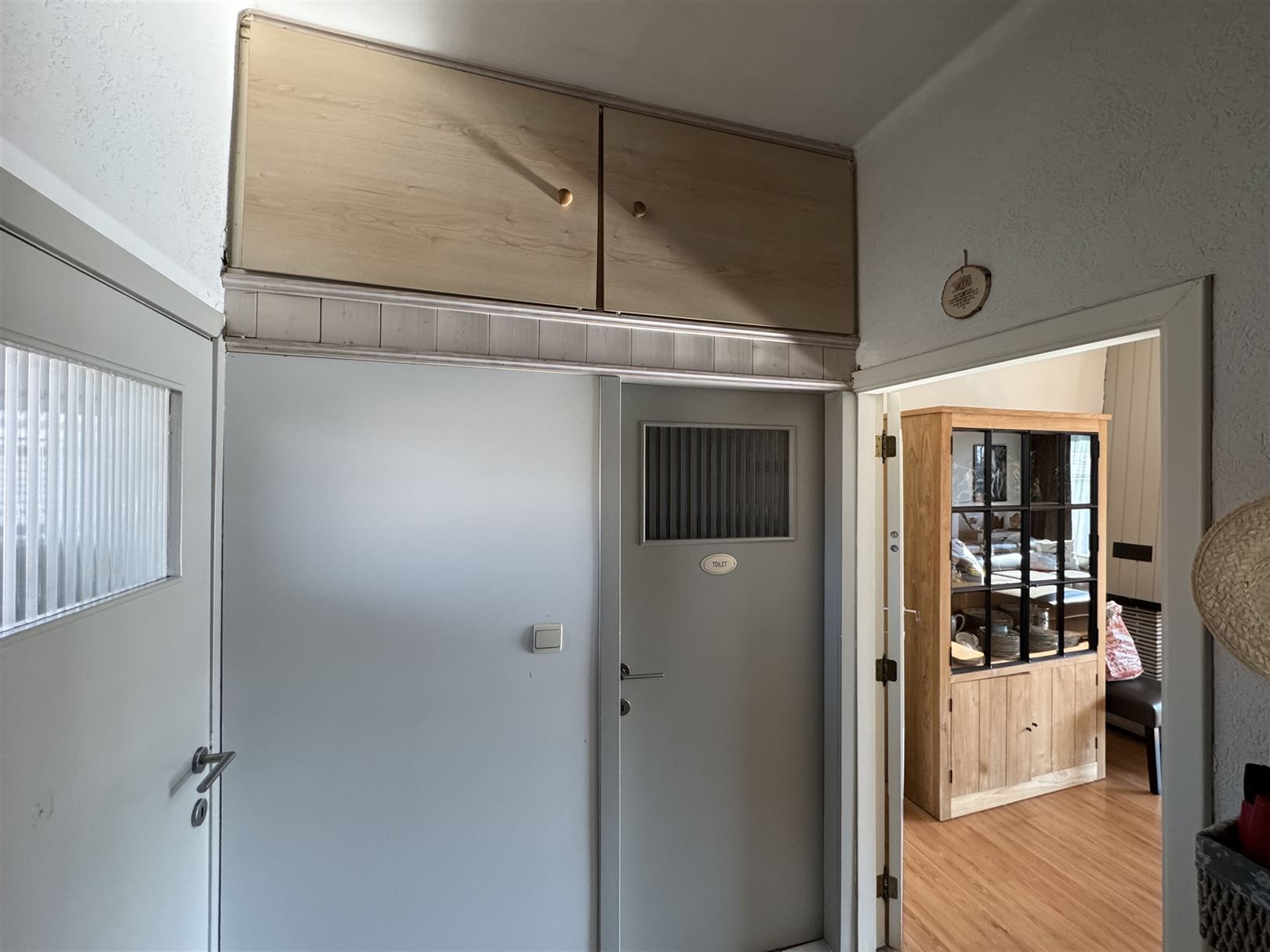 Te koop: Handelspand met Duplex Appartement – Ideale Investe foto 4