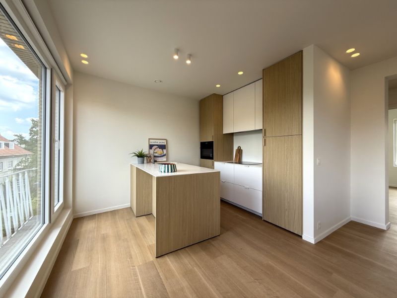 Prachtig luxe-appartement op toplocatie nabij de Rozebroeken – energiezuinig wonen in stijl foto {{pictureIndex}}