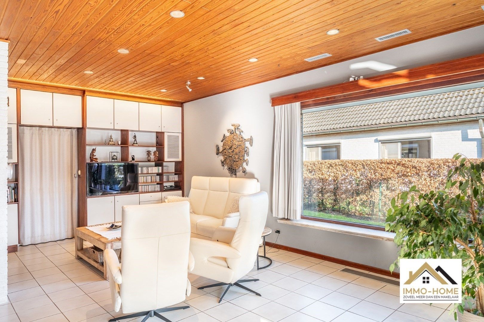 Ruime bungalow gelegen op topligging te Lochristi foto 14