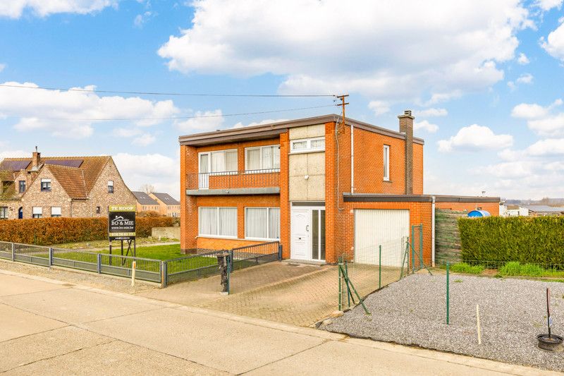 Woning met veel mogelijkheden op 15are 82ca foto 2