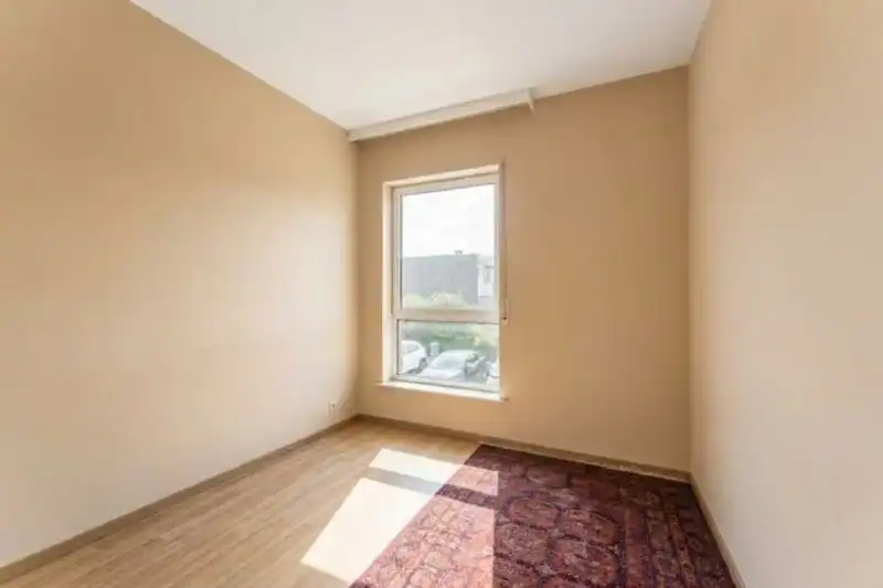 Roeselare – Verzorgd appartement van 90 m² met ca. 30 m² terrassen en zicht op het water foto 10