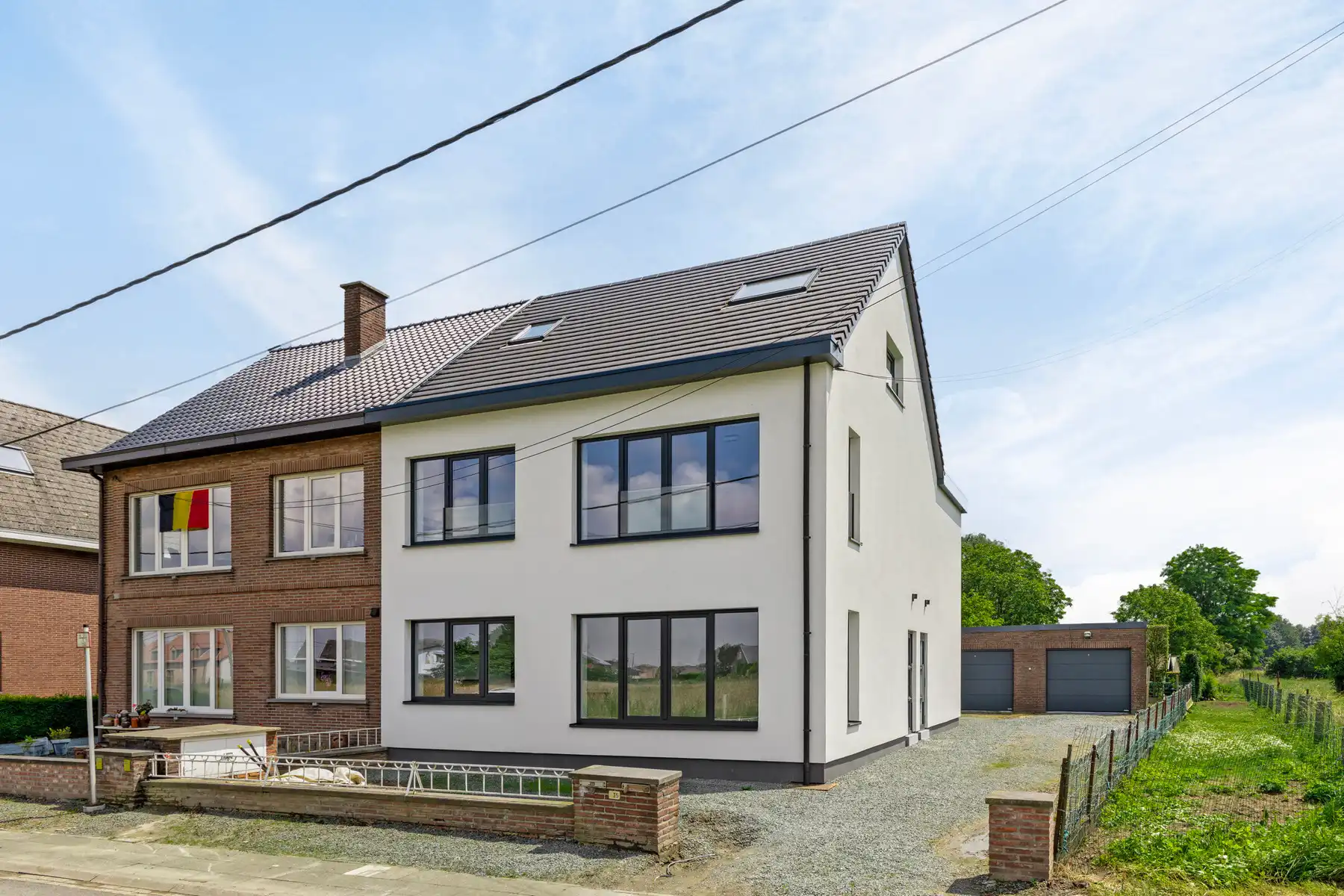 Duplex appartement met 4 slpk en 2 badkamers, tuin en garage foto 24