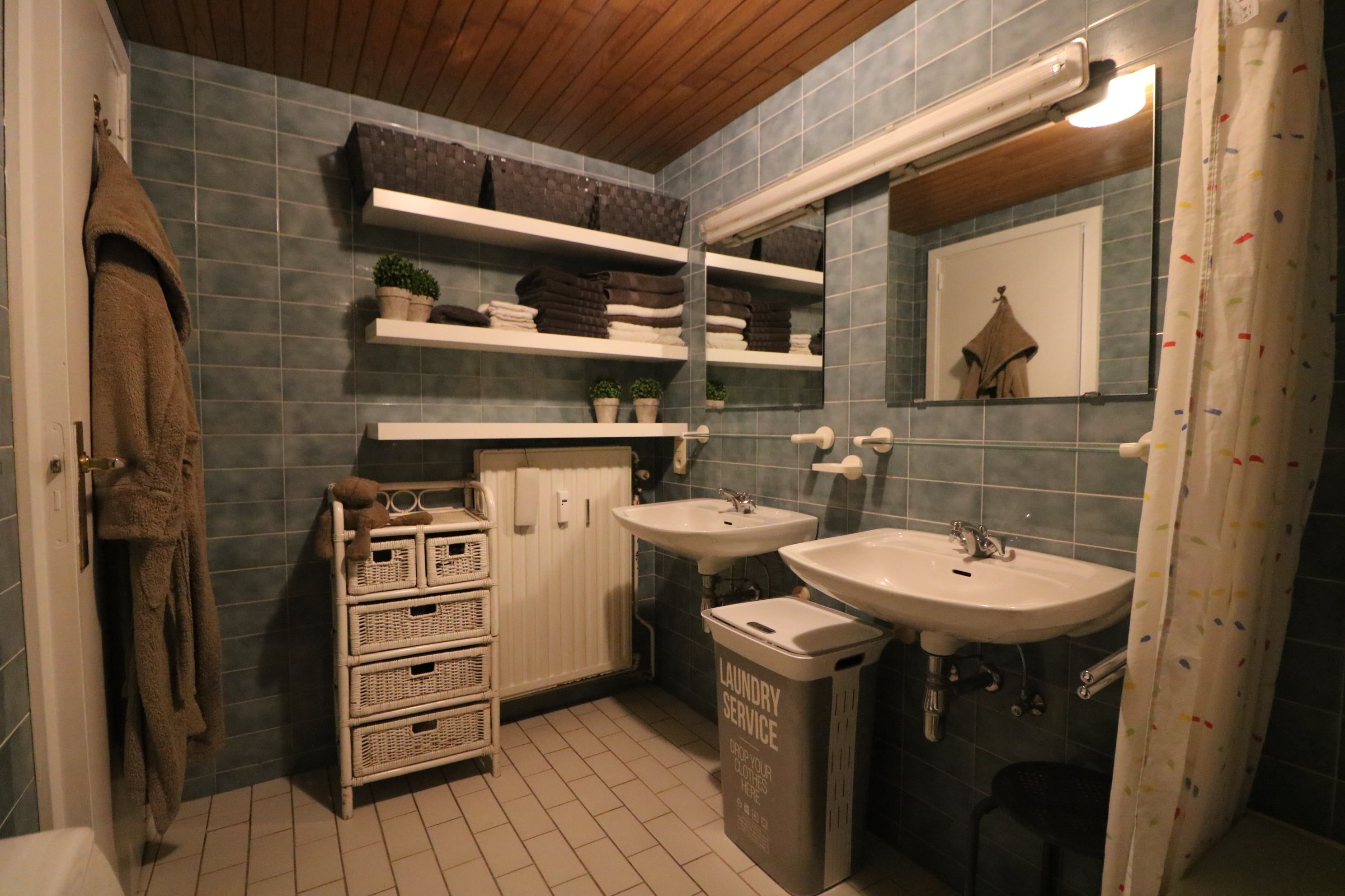 Ruim appartement (97 m²) met 2 grote slaapkamers en twee terrassen, vlakbij station/winkelstraten en met prachtig zicht op het park. foto 11