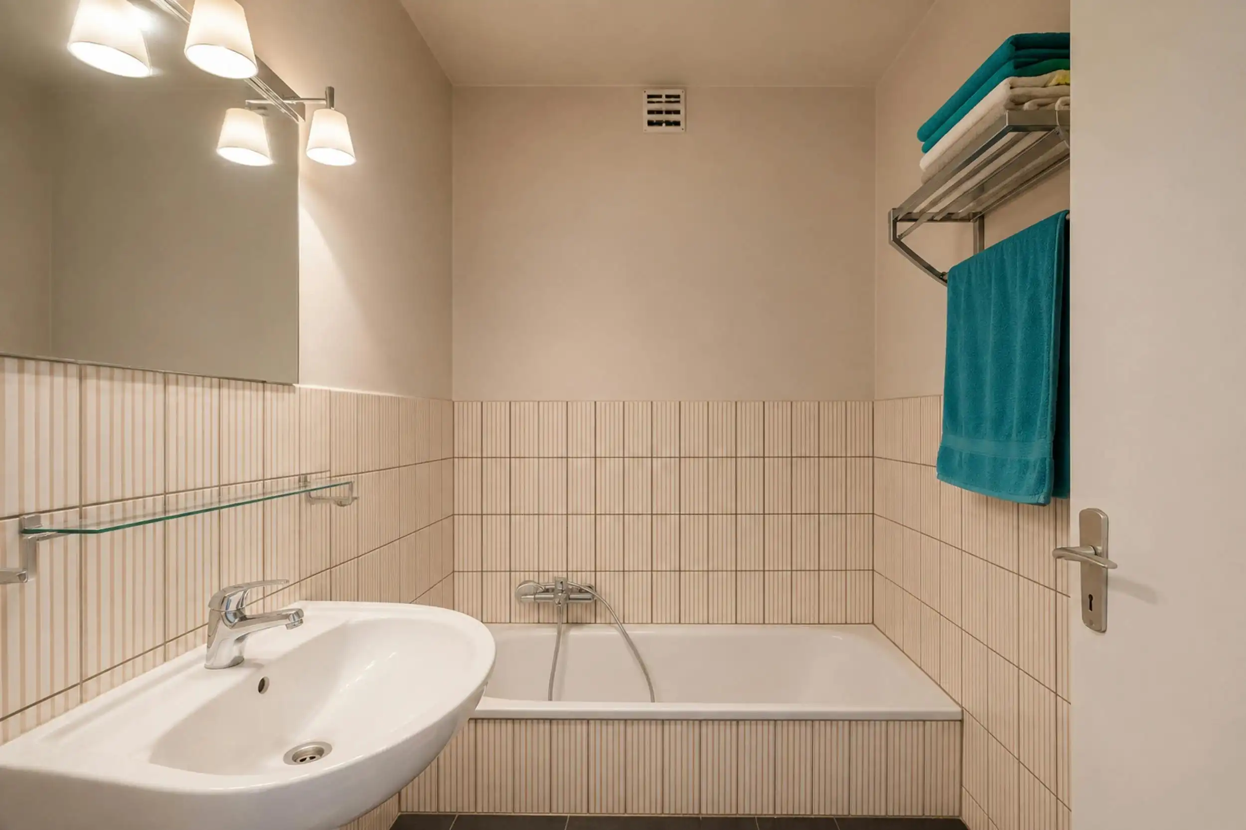Ruim appartement met twee slaapkamers te koop op topligging foto 12