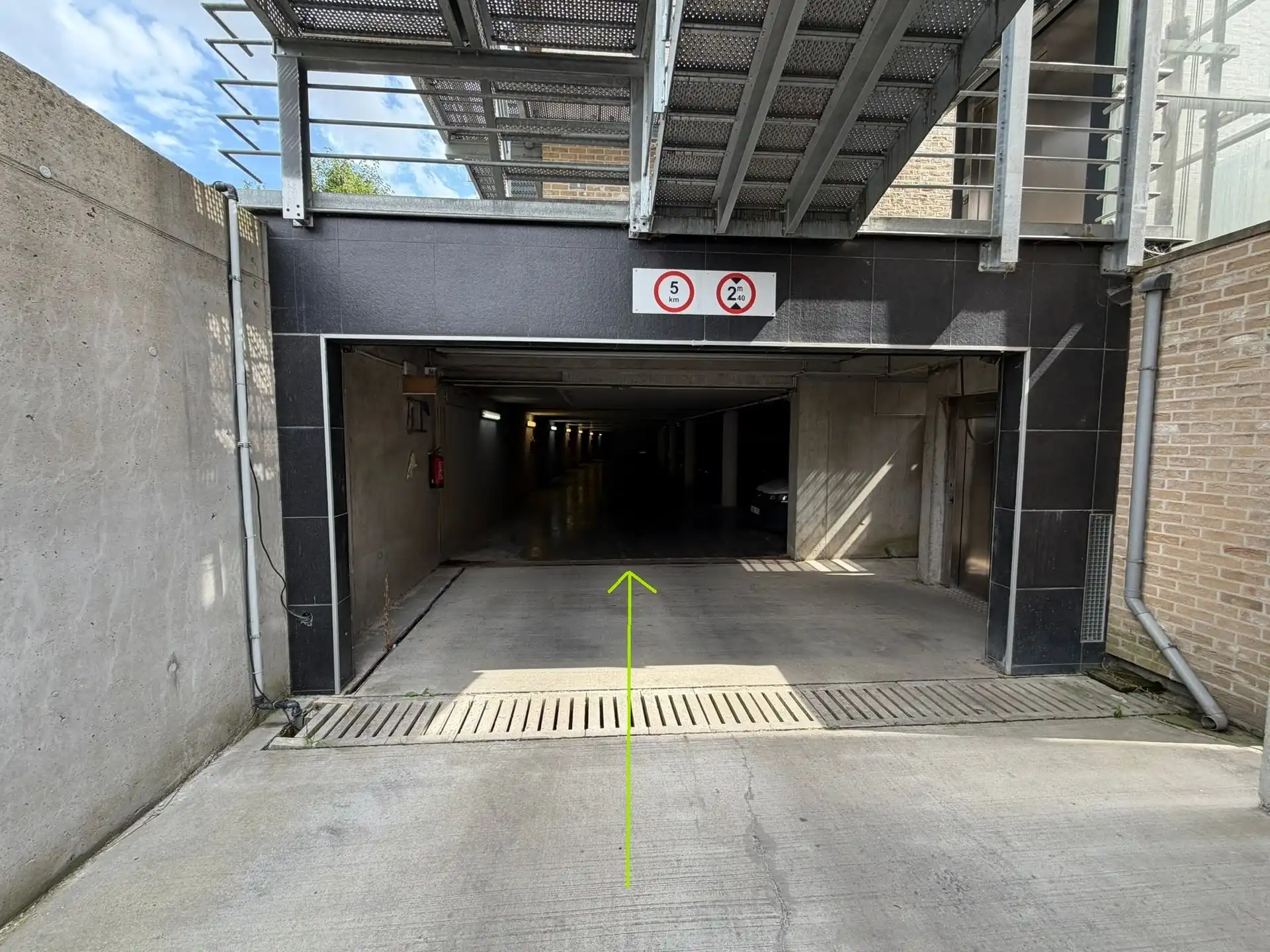 Garage foto 2