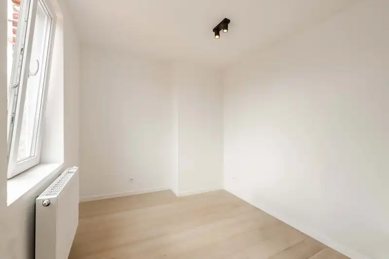 ✨Halfopen, volledig gerenoveerde gezinswoning met 3 slaapkamers TE KOOP in Rekkem! foto 11