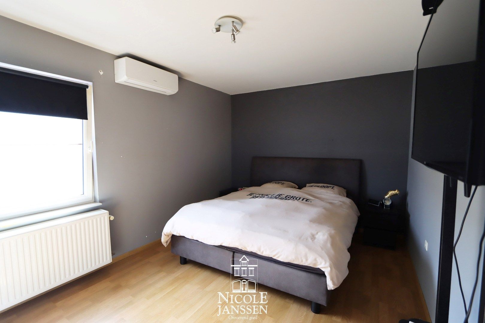 Gelijkvloers handelspand met 2 bovenliggende appartementen foto 14