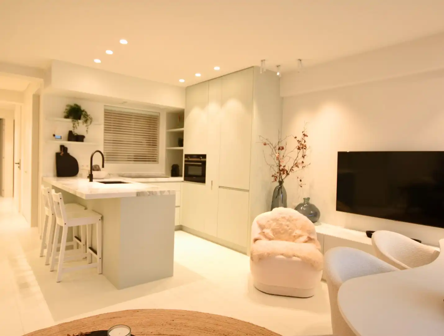 Gerenoveerd appartement met zijdelings zeezicht op een topligging in het Zoute foto 3