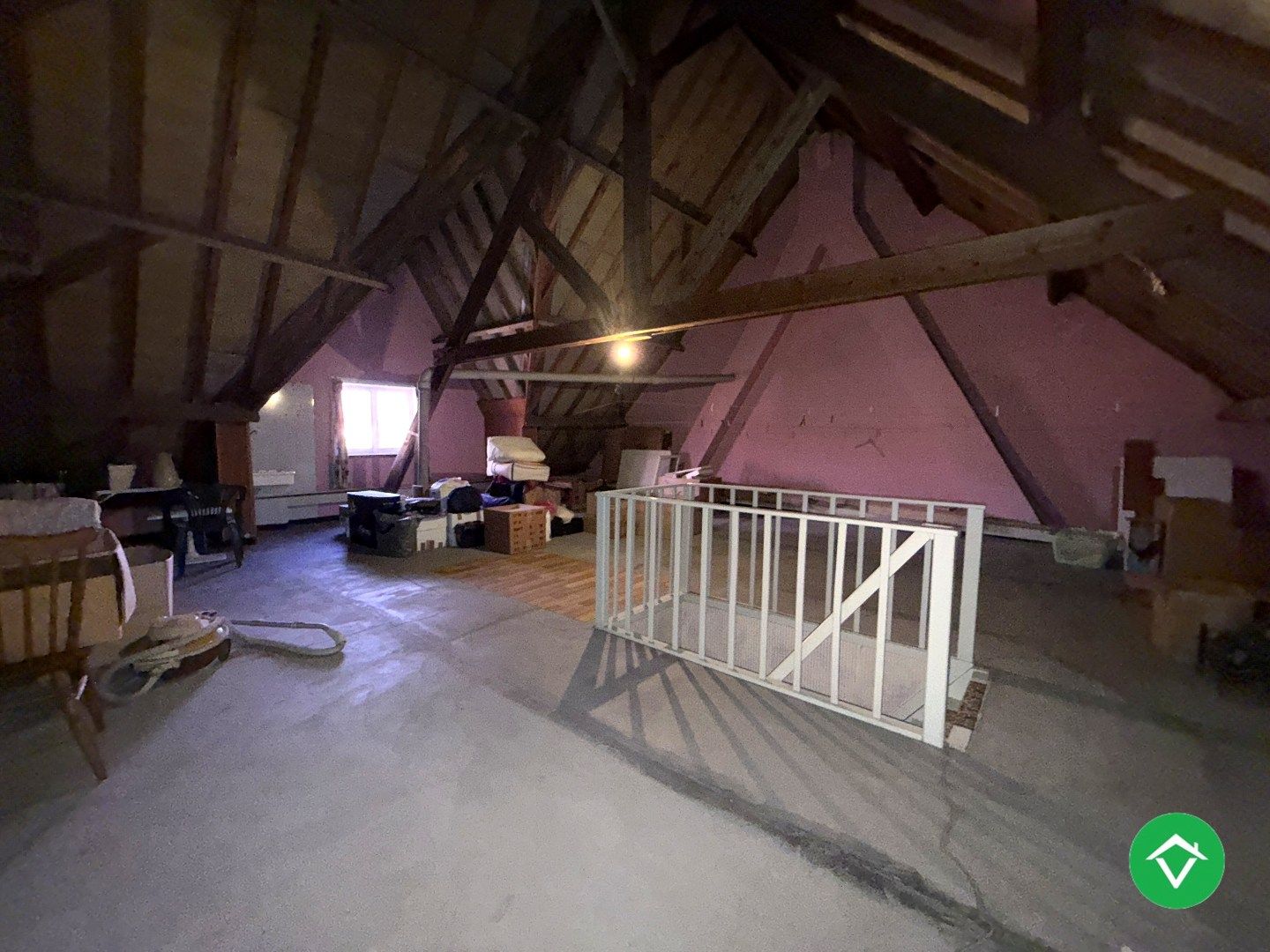 Karaktervolle, stevige woning met 4 slaapkamers, tuin en garage in centrum Roeselare foto 24