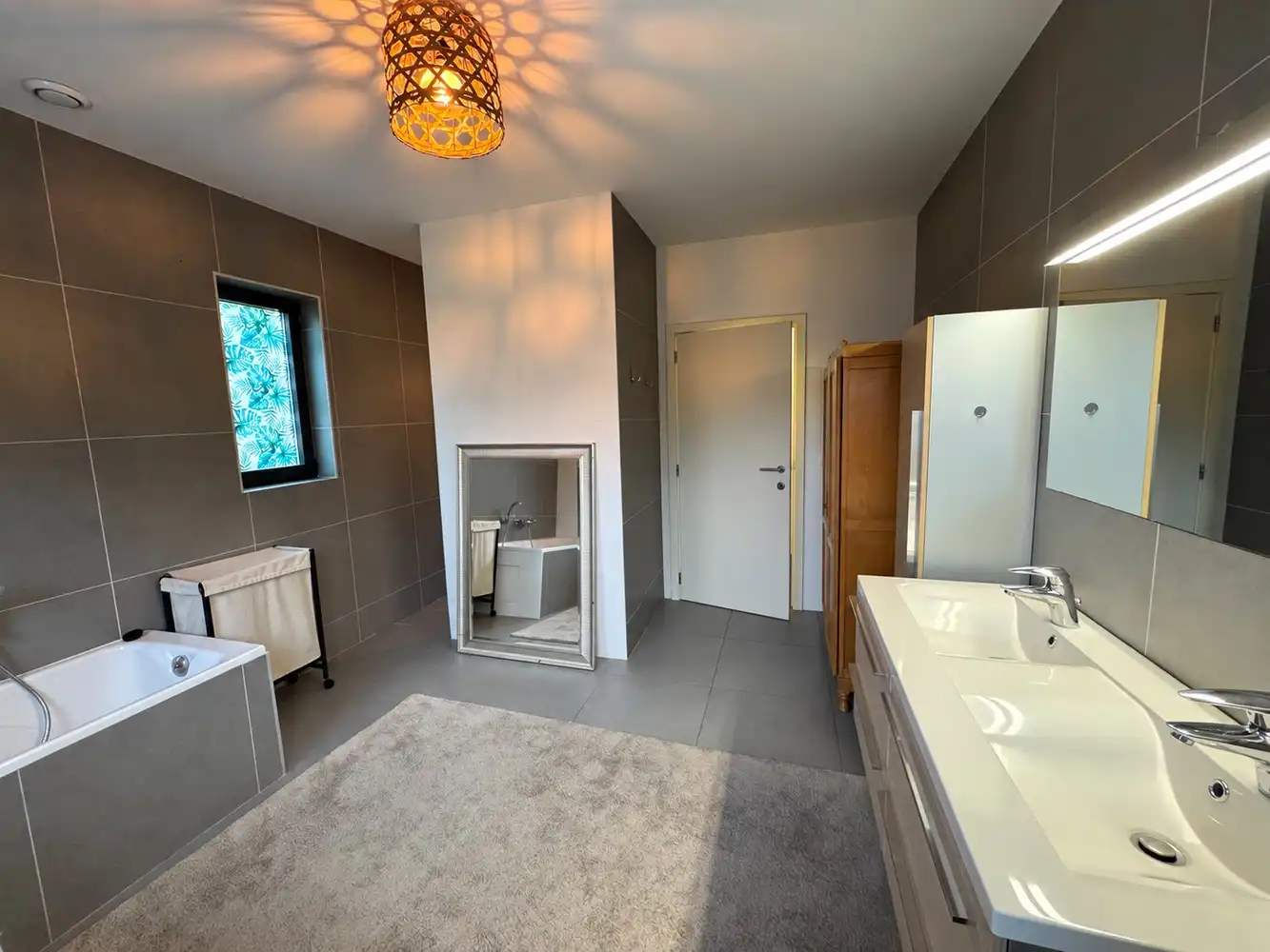 Verrassend ruim wonen met drie slaapkamers, hobbyruimte, garage én een heerlijk terras foto 9
