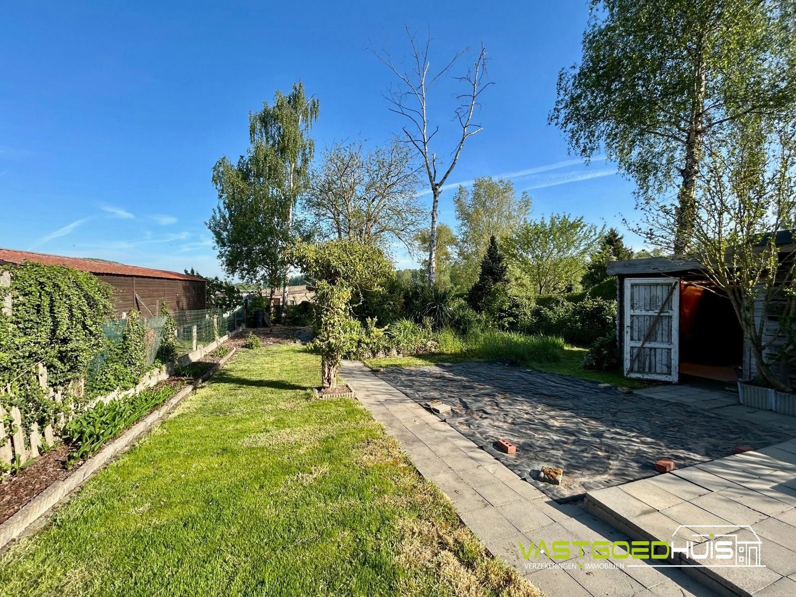 Karaktervolle gezinswoning met tuin en garage foto 26