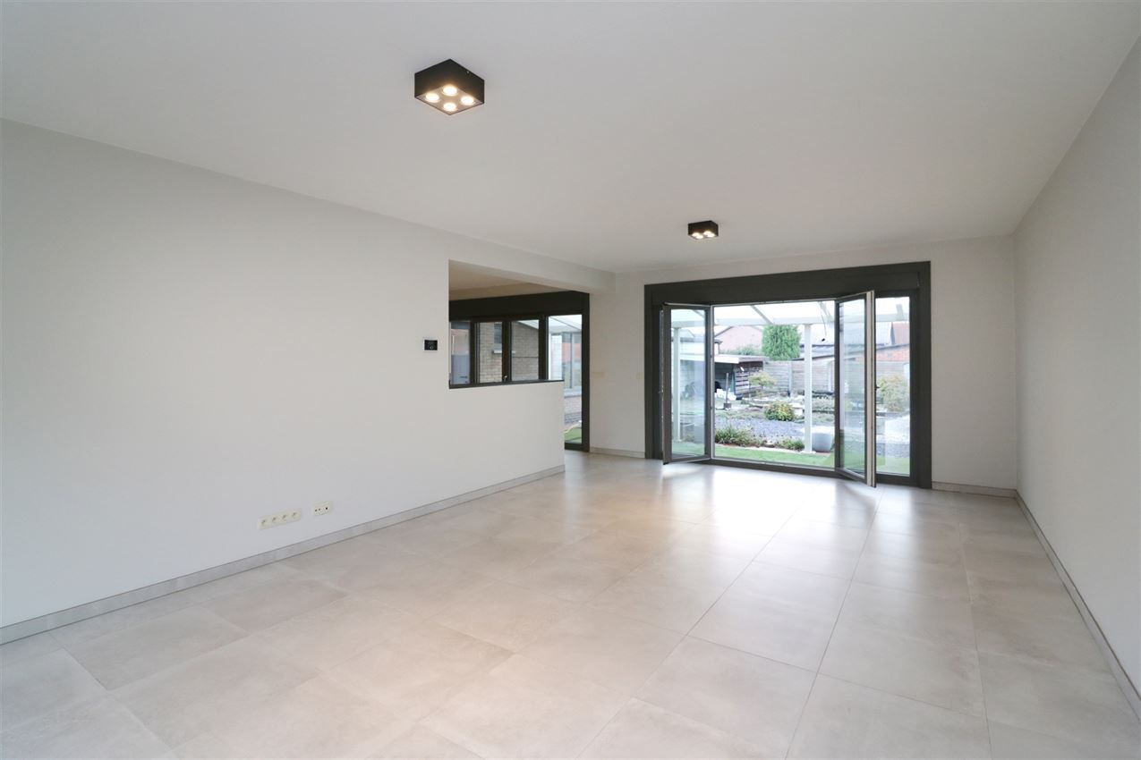 Gerenoveerd, rustig gelegen, 3 slpk foto 15