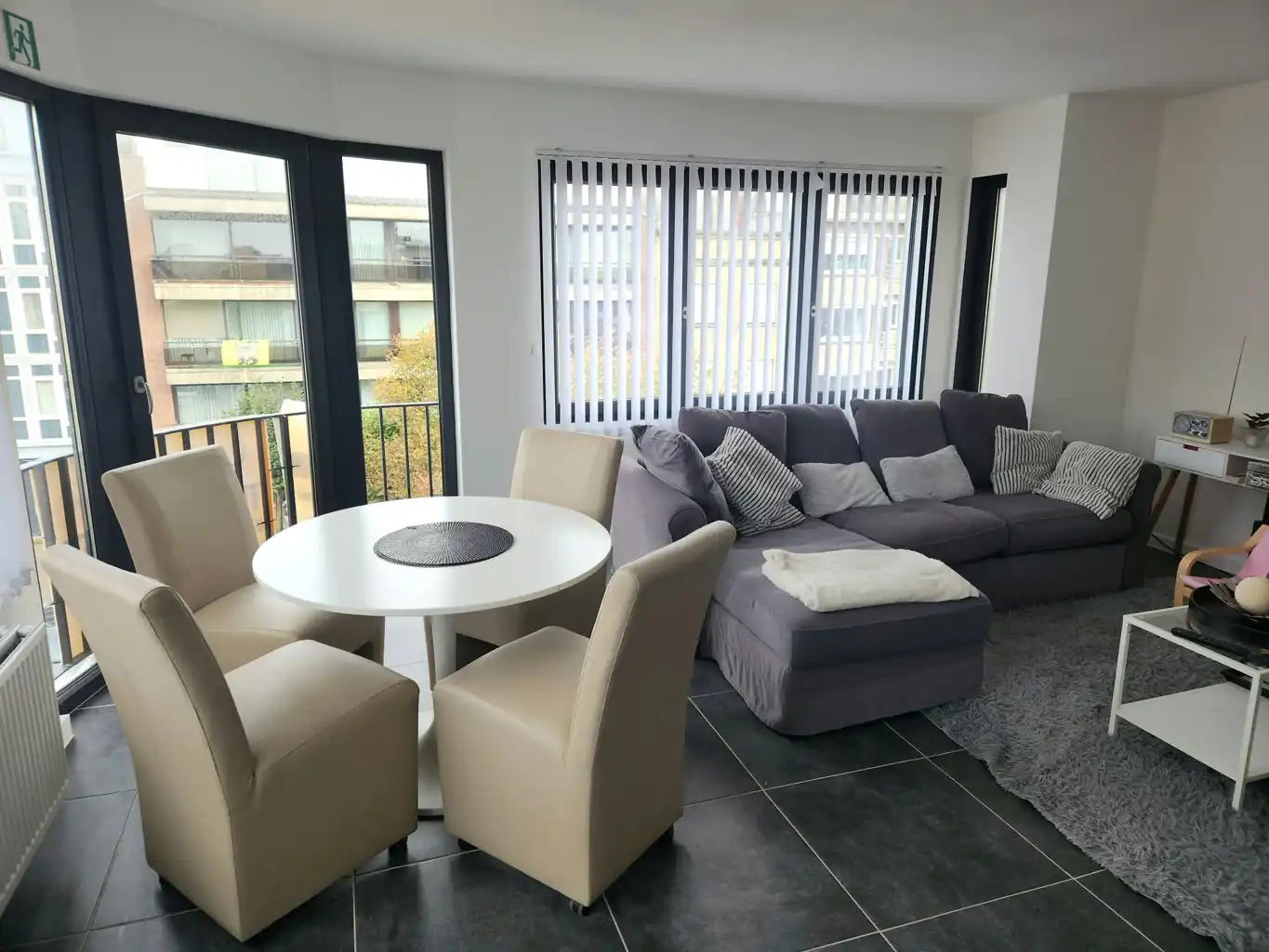 Gemeubeld hoekfappartement Blankenberge  foto {{pictureIndex}}
