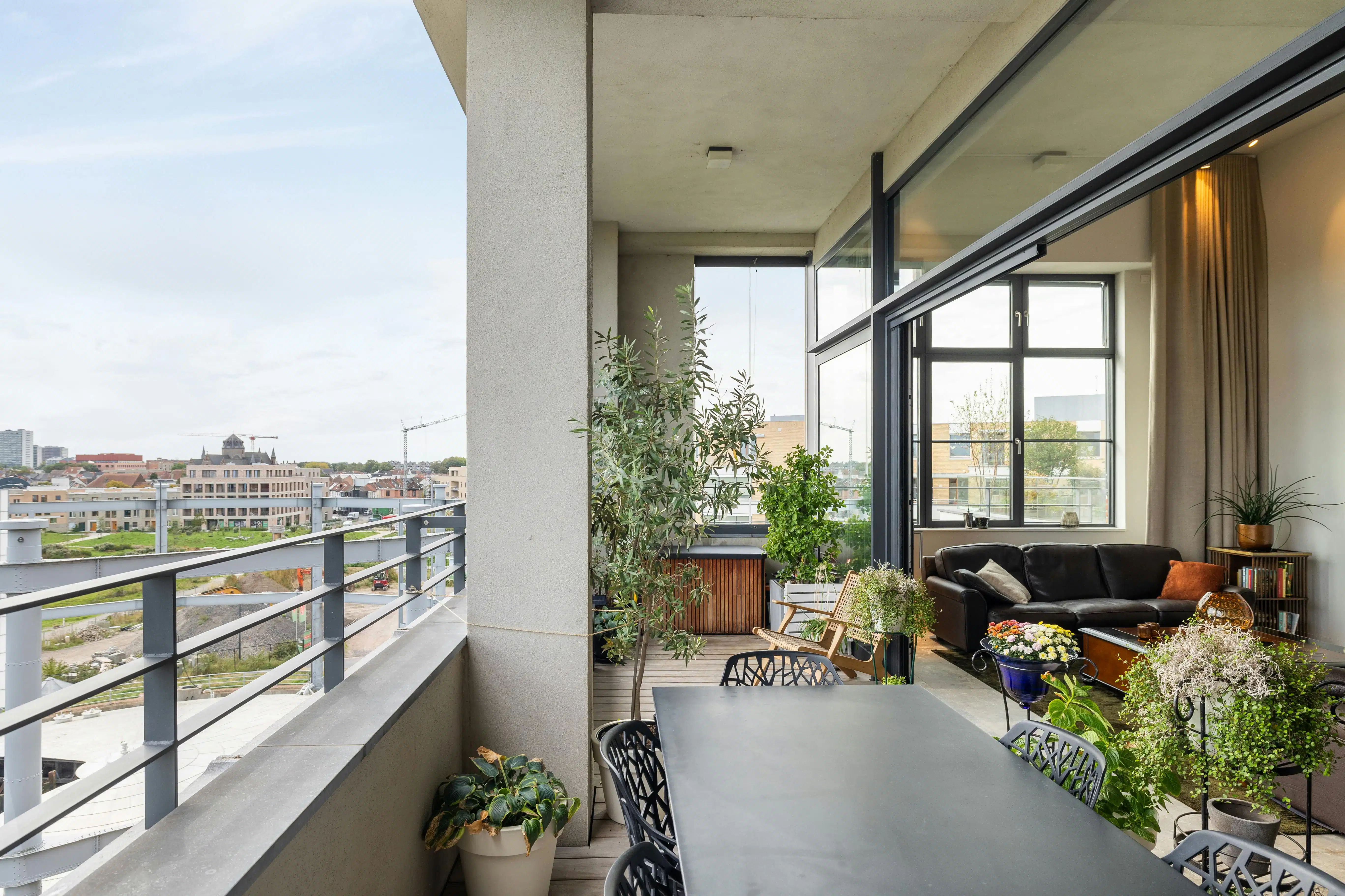 Luxe appartement met zicht op de torens te koop te Gent foto 4