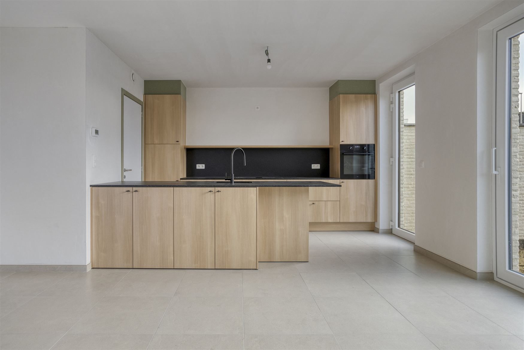 Ruime nieuwbouwwoning foto 7