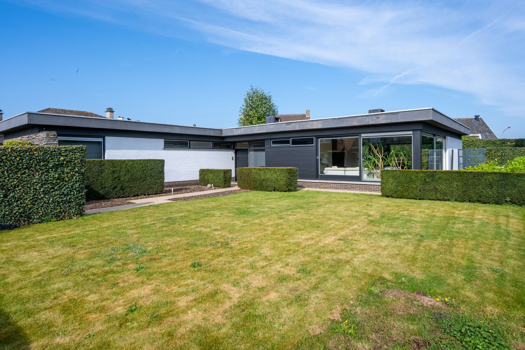 Unieke architecturale bungalow met 4 slpk  foto 21