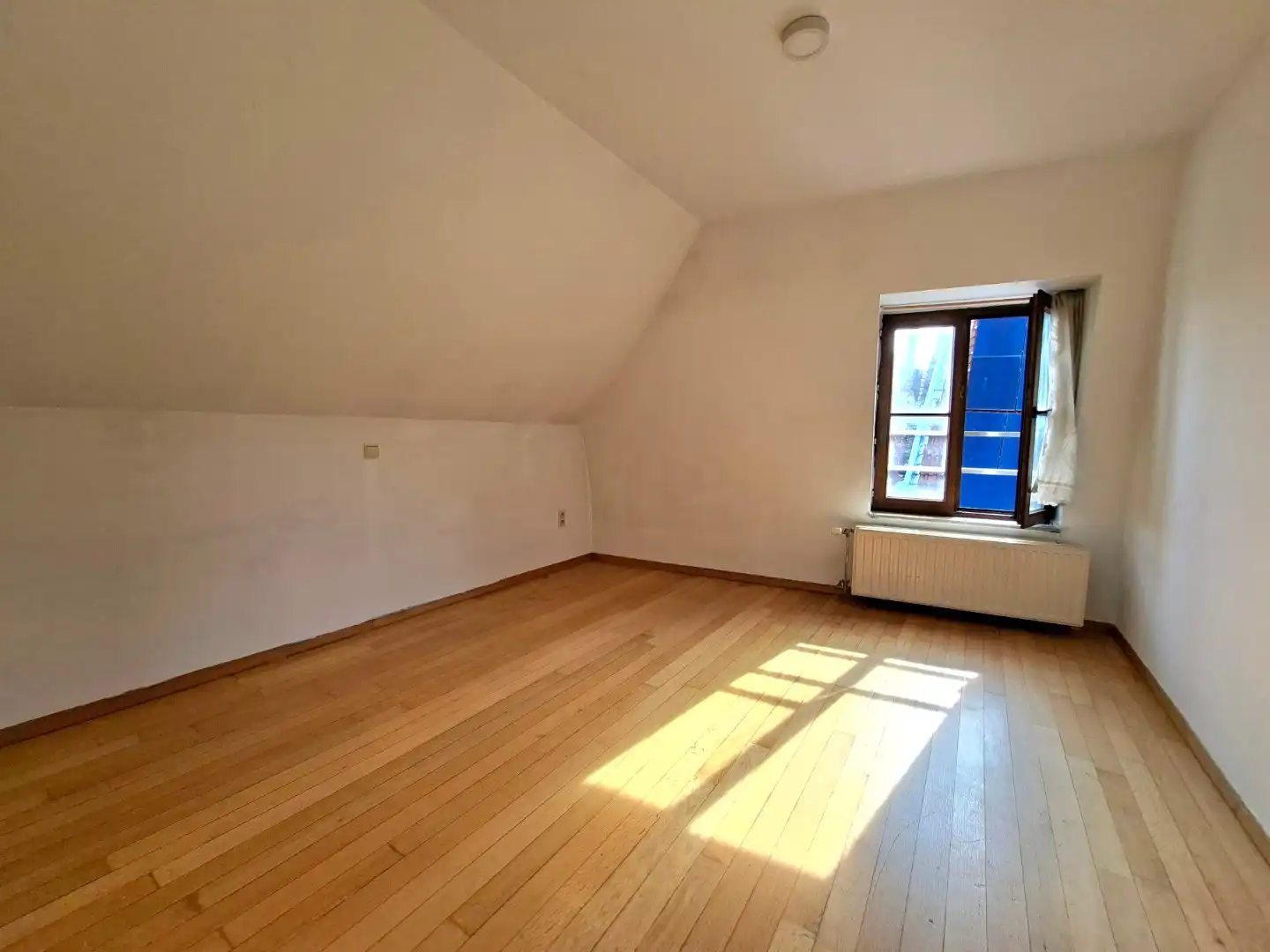 Ruim dakappartement foto 6