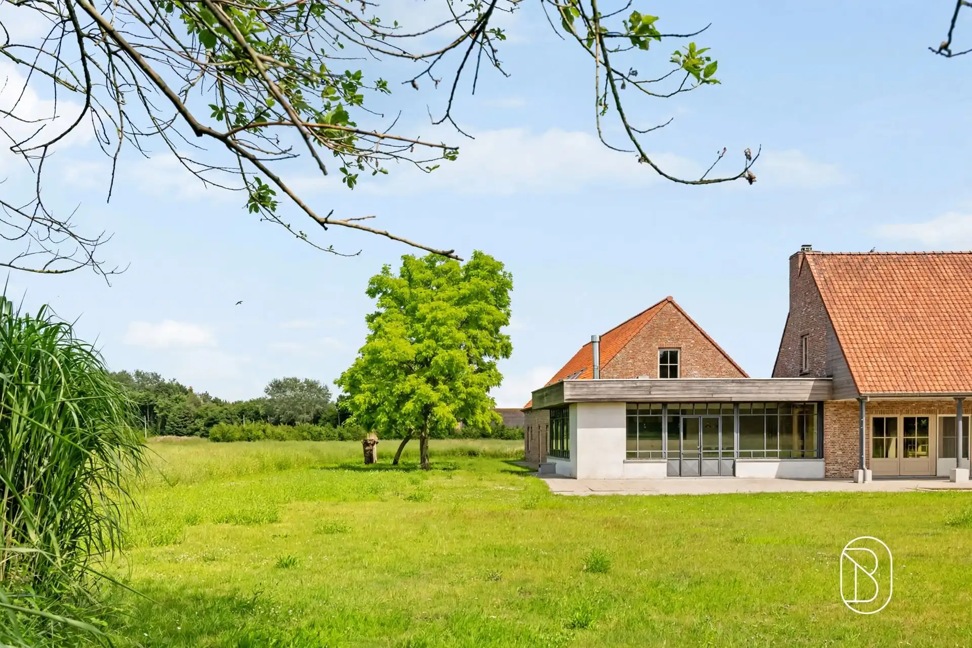 Prachtige hoevewoning met loods en bouwgrond op 1 hectare foto 6