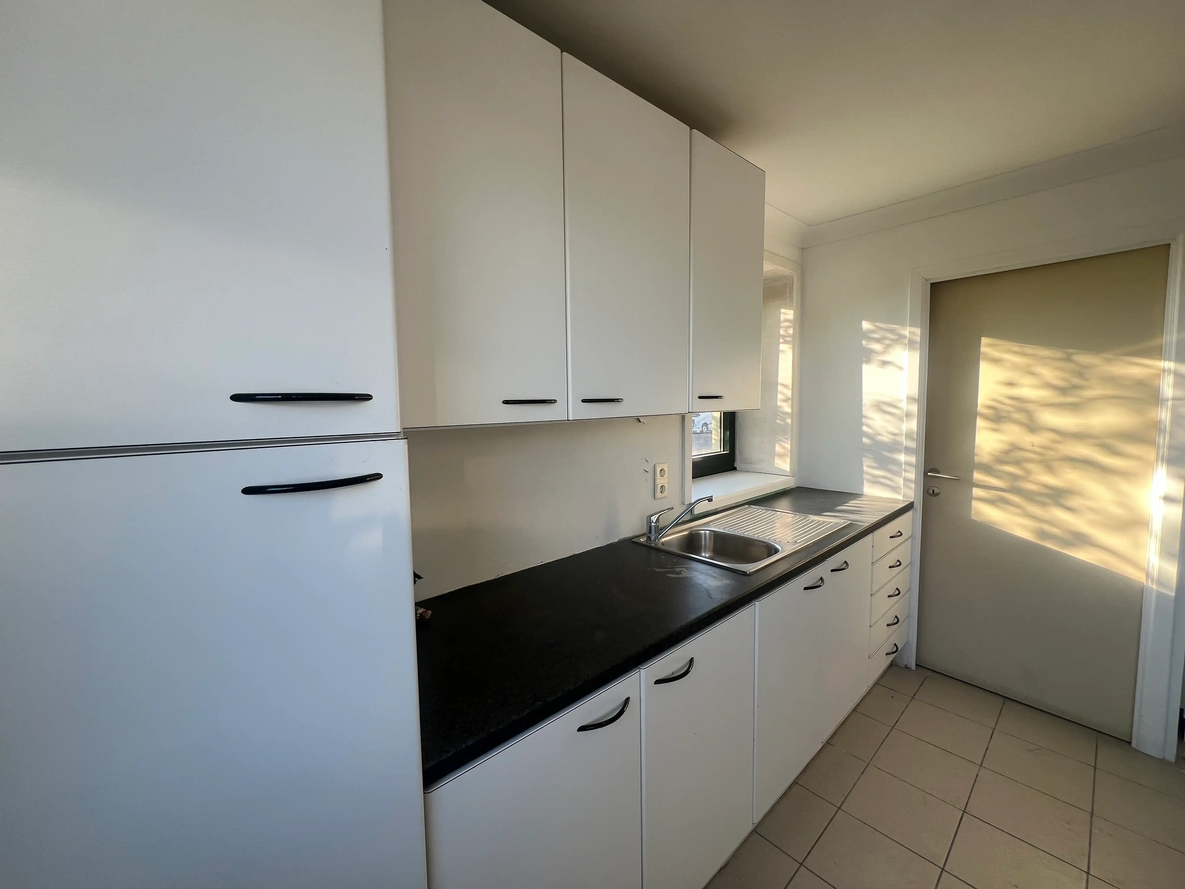 Bedrijfsgebouw te koop in Oudsbergen met buitenopslag foto 12