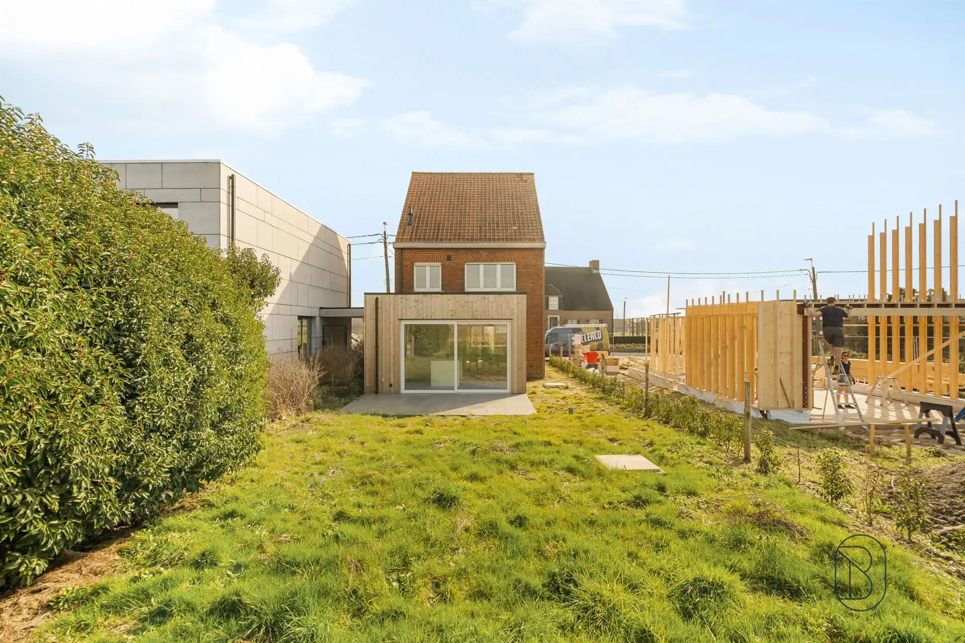 Instapklare woning met tuin en open zicht foto 17
