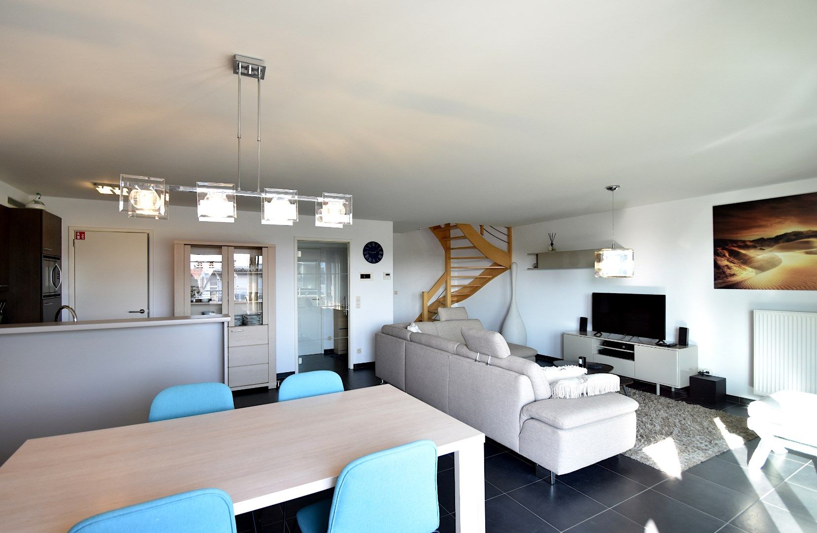 Stijlvol duplexappartement in moderne residentie foto 6