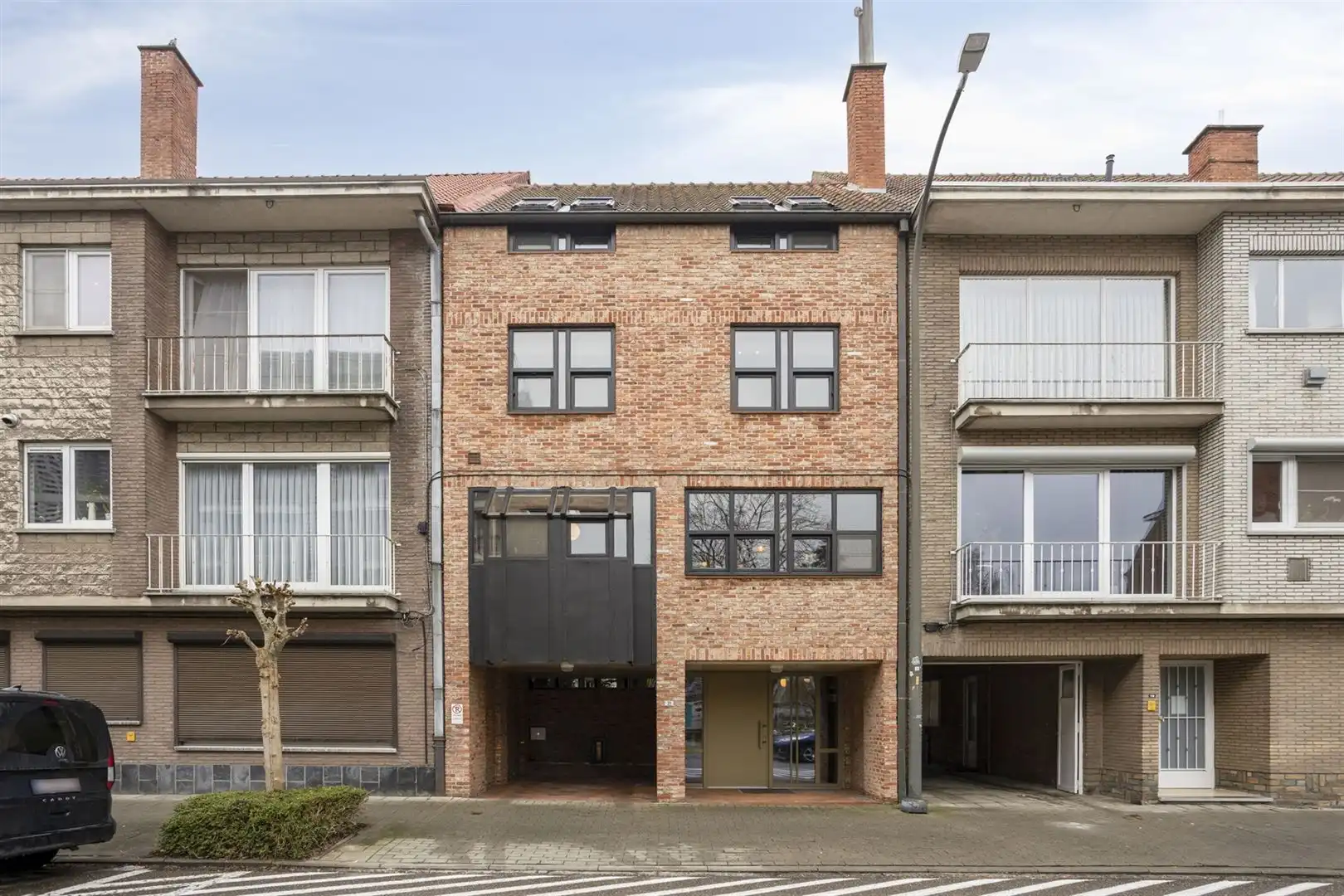 TE KOOP: Unieke architectenwoning met stadstuin te Hasselt! foto {{pictureIndex}}