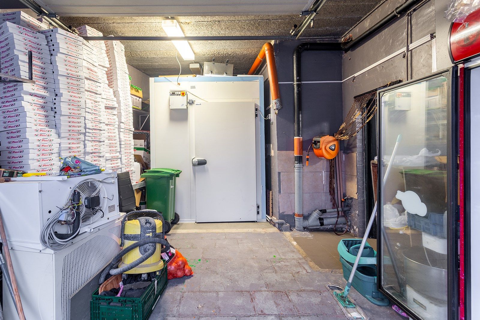 Handelspand met duplex appartement en garage op toplocatie foto 10