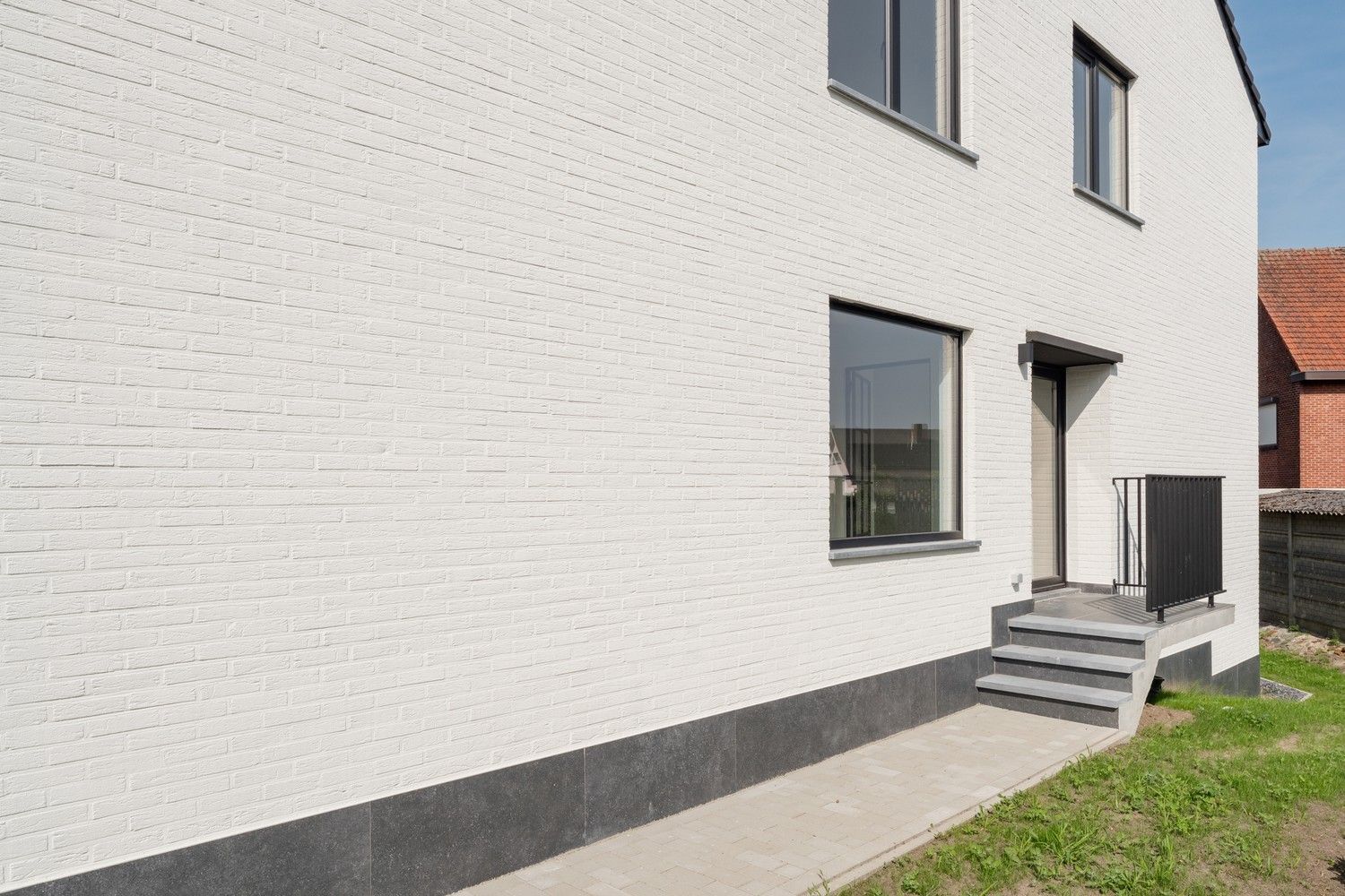 Prachtig 3 slaapkamer appartement met garagebox en privatieve berging foto 2