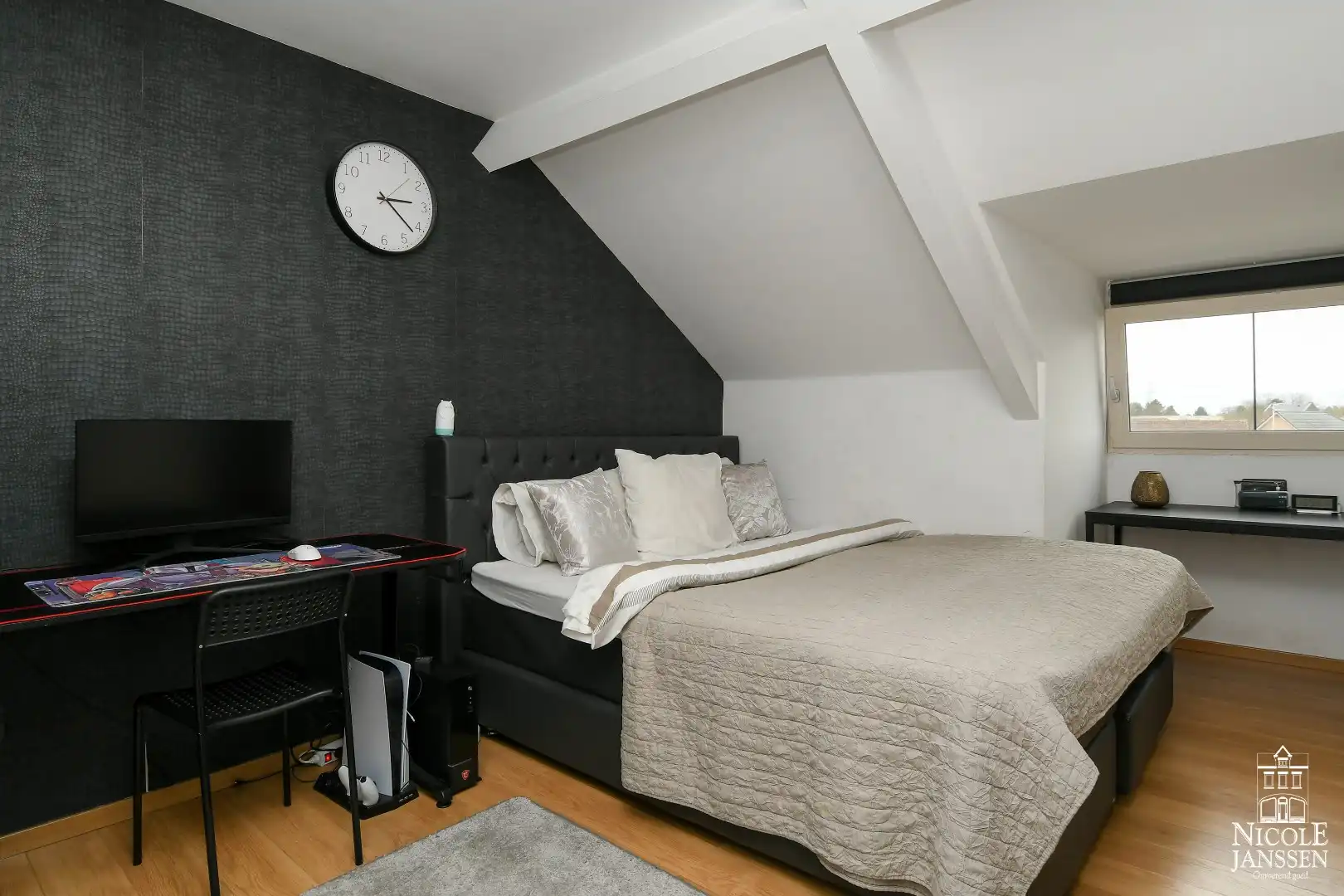 Ruime instapklare gezinswoning met tuin en grote kelder foto 19