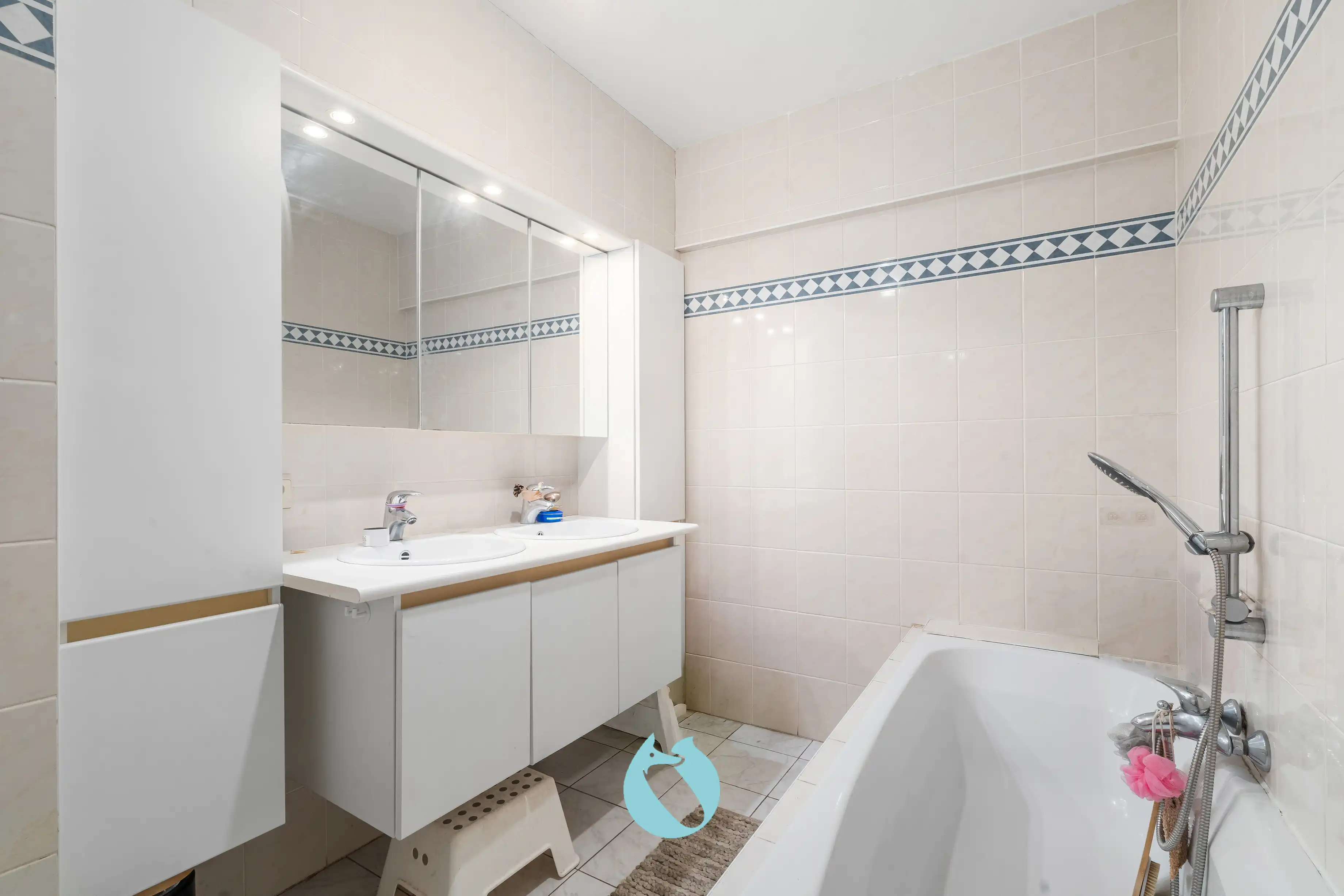 Gunstig gelegen 2-slaapk. appartement te koop in Mariakerke foto 5