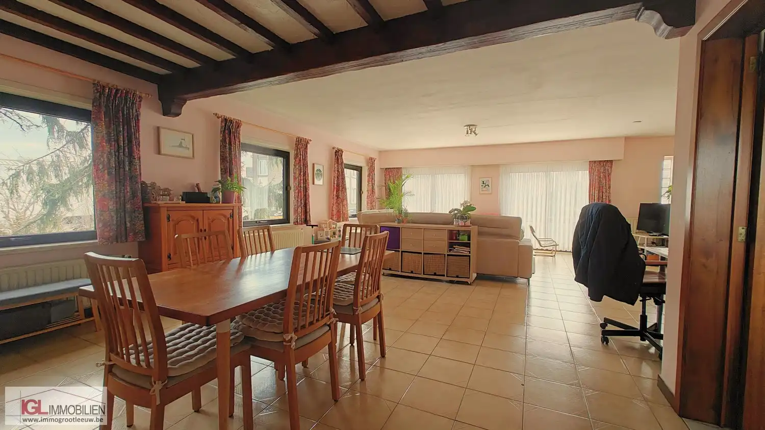 Handelspand op topliging met optimale zichtbaarheid langsheen Bergensesteenweg met veel parking en twee woongelegenheden! foto 21