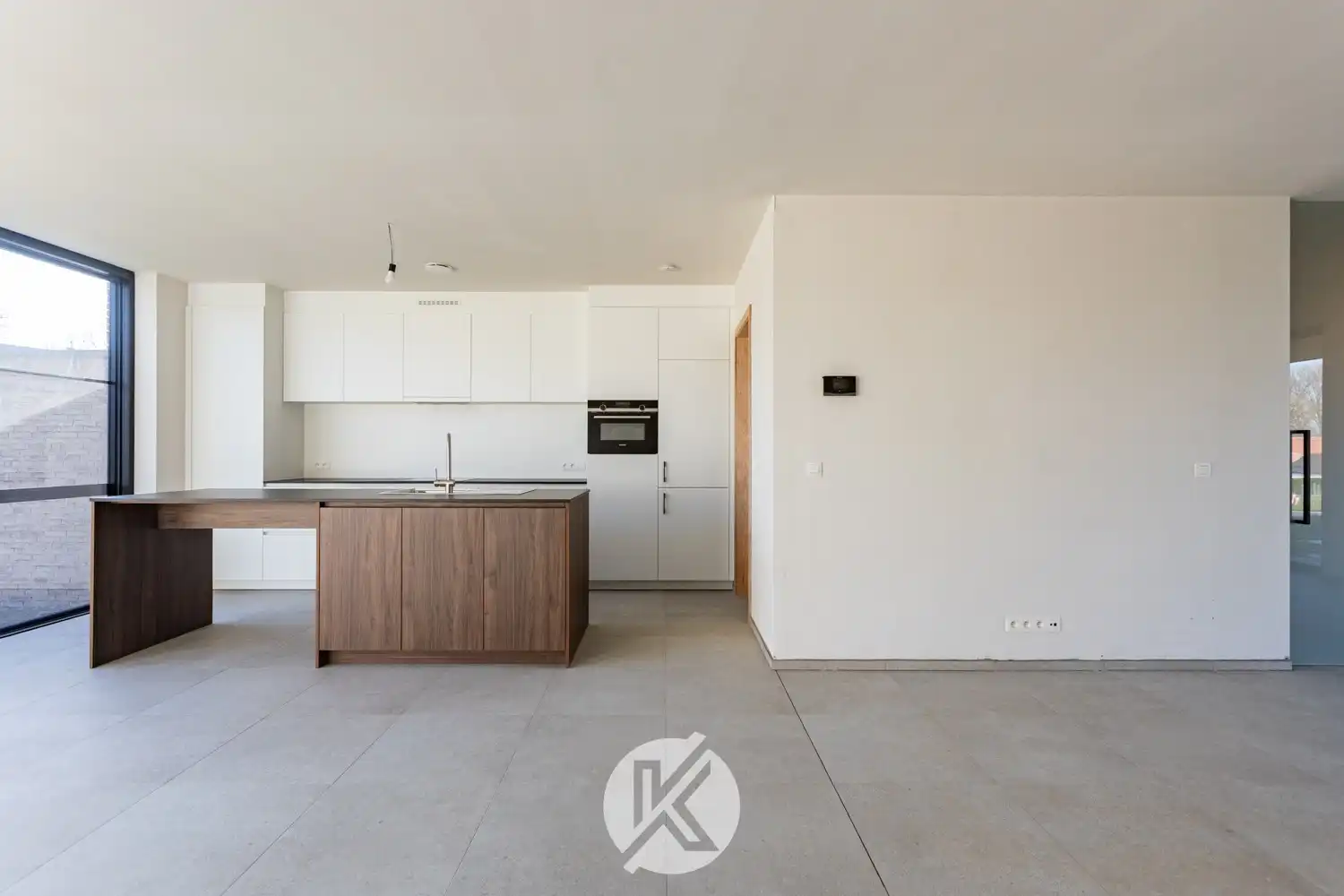 Halfopen nieuwbouwwoning op een rustige ligging foto 3