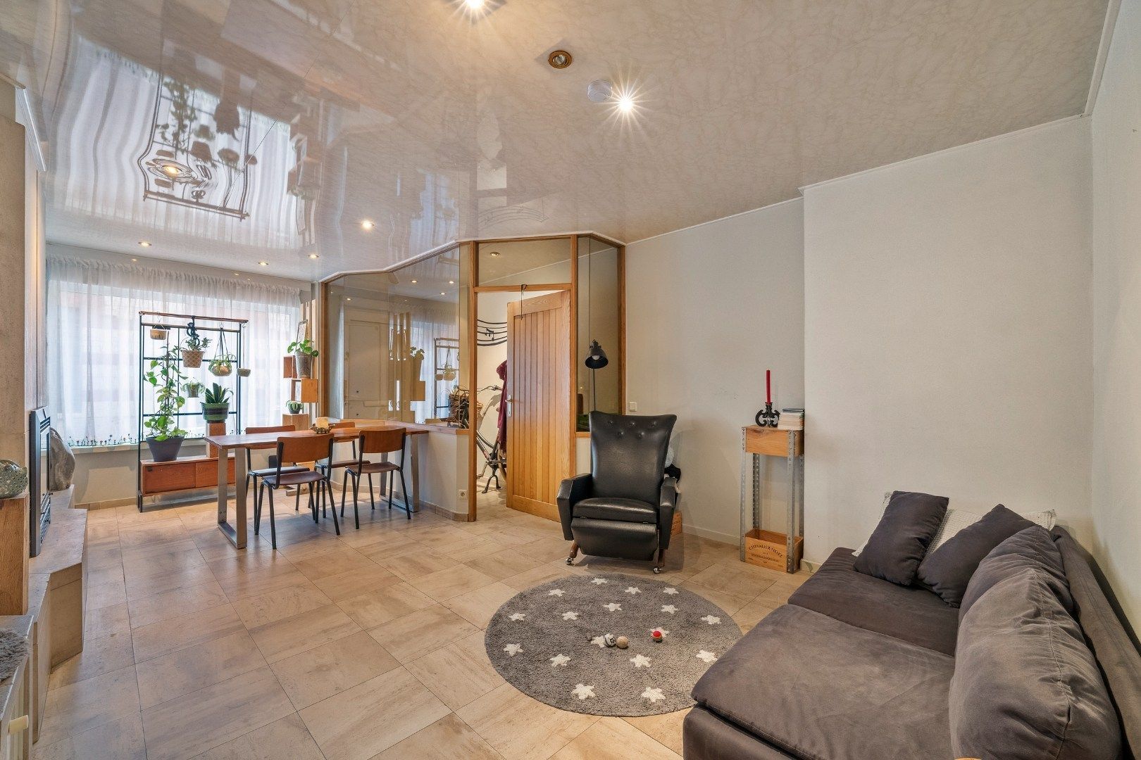 Gezellige woning met 4 slaapkamers en toffe stadstuin in Menen foto 3