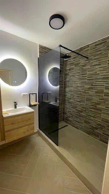 Mooi gerenoveerd, goed gelegen appartement met terras en 2 slaapkamers in Oostende foto 18