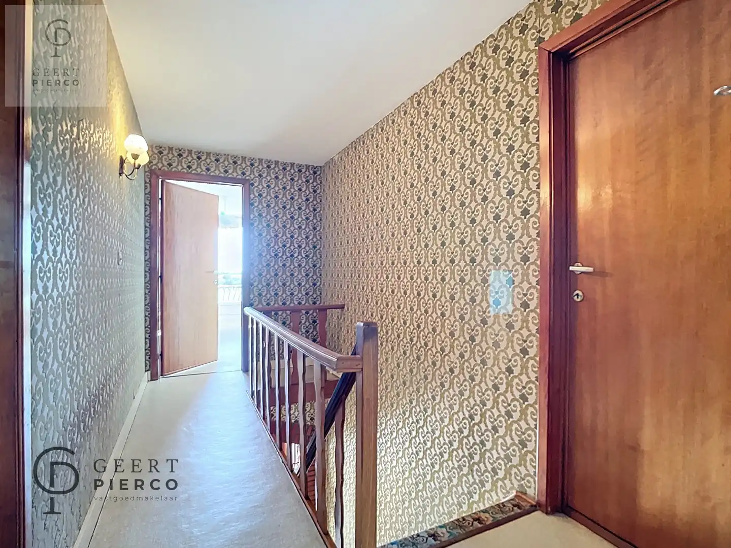 Deze te renoveren woning is gelegen in het landelijke Rumsdorp en dit op slechts enkele minuten rijden van Landen, Zoutleeuw en Tienen. foto 16