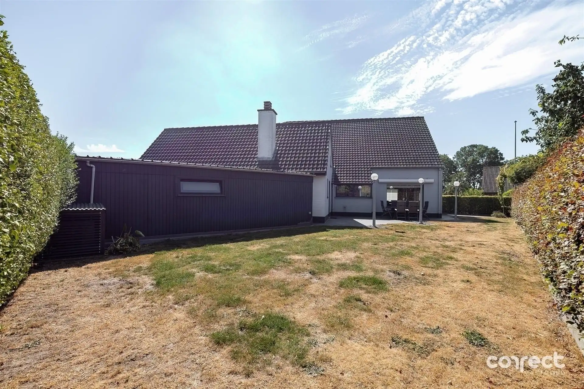 Ruime gezinswoning met 4 slaapkamers, 2 bureelruimtes en atelier. foto 20