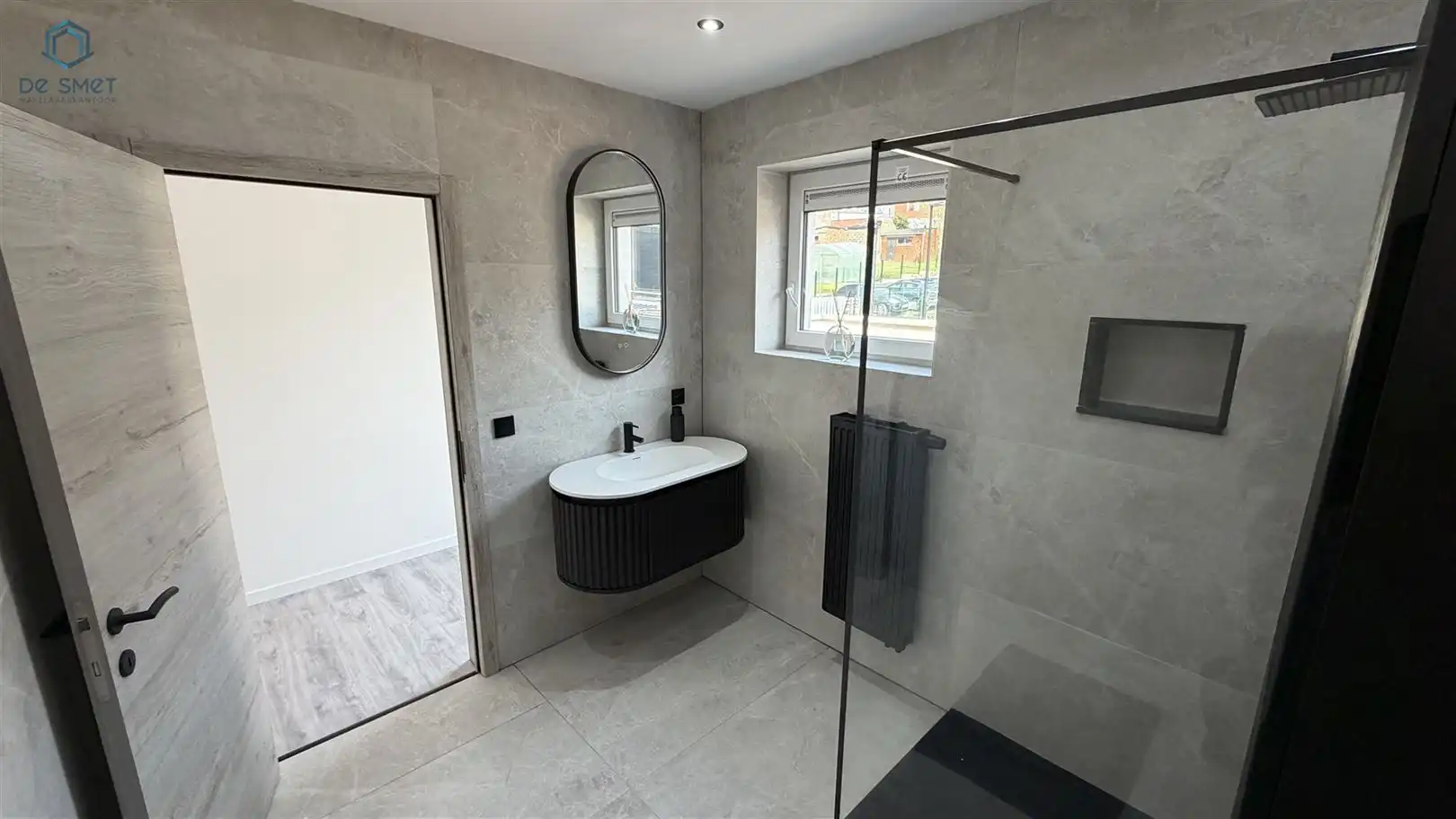 Instapklare, volledig gerenoveerde woning met 3 slaapkamers en 2 terrassen in Geraardsbergen foto 12