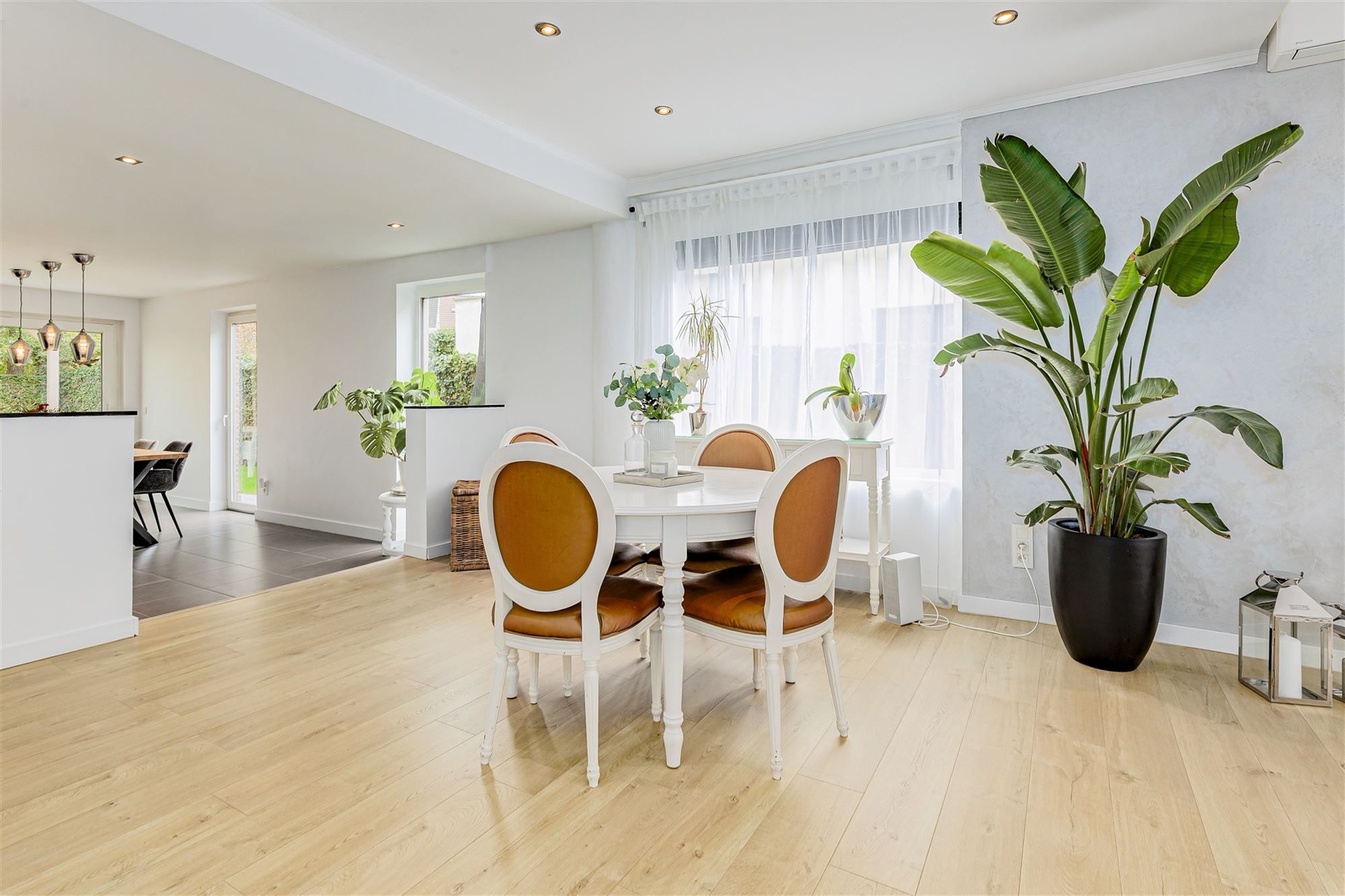Energiezuinige, instapklare villa met 4 slaapkamers. foto 5