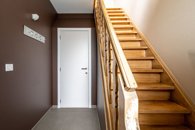 Landelijk wonen met comfort en ruimte – gerenoveerde woning met zuidgerichte tuin en loods van 80 m² foto 3