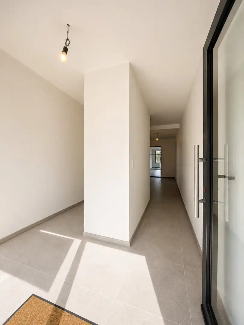 Moorslede – Volledig gerenoveerde gezinswoning met 4 slaapkamers foto 2