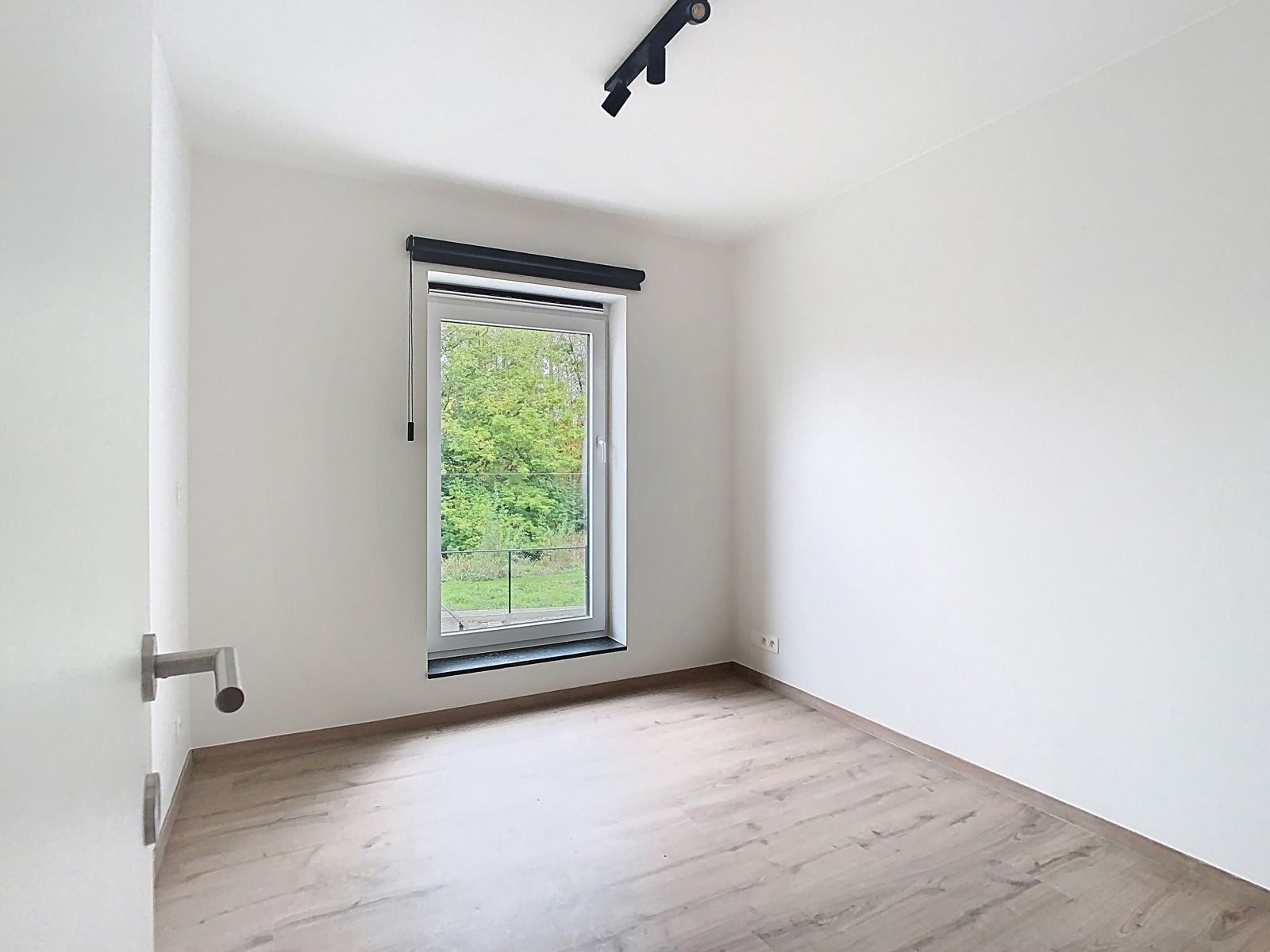  Moderne Nieuwbouwwoning (HOB) met 3 SLPK, Tuin én Carport! foto 12