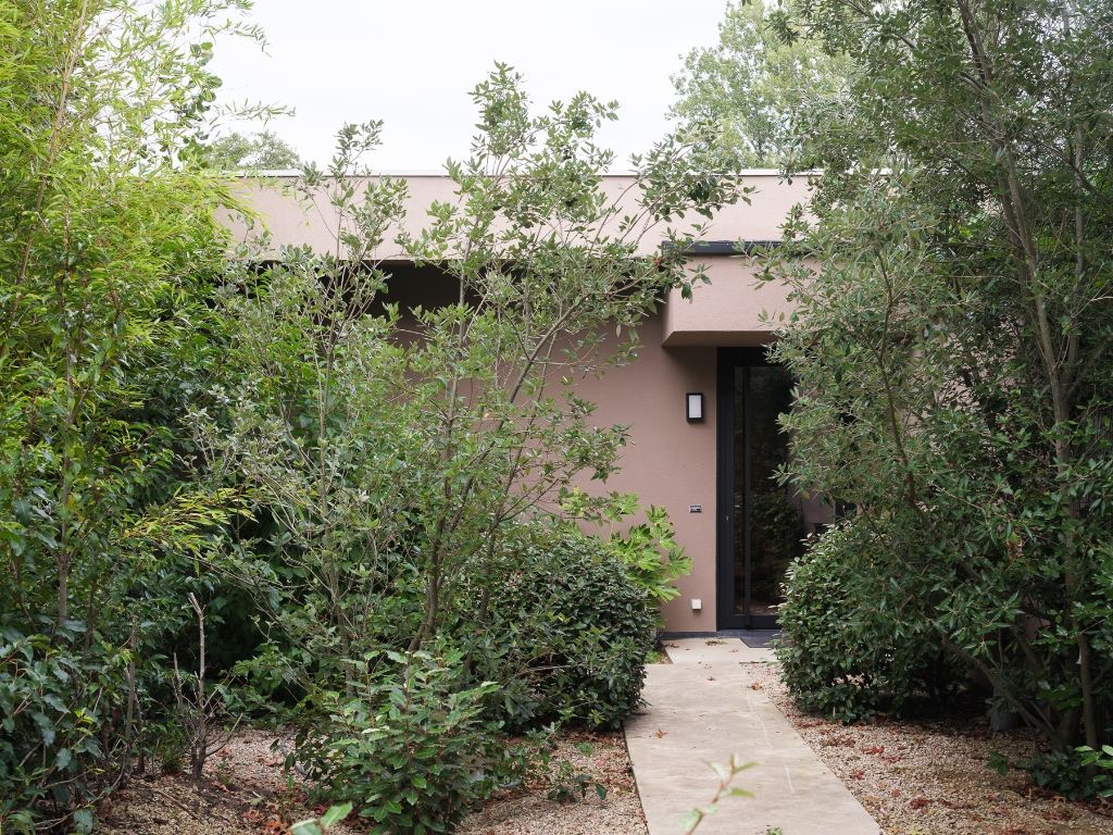 Twee uitzonderlijke bungalowvilla’s op één groen perceel van 3.241 m² in een residentiële wijk in De Pinte. foto 44