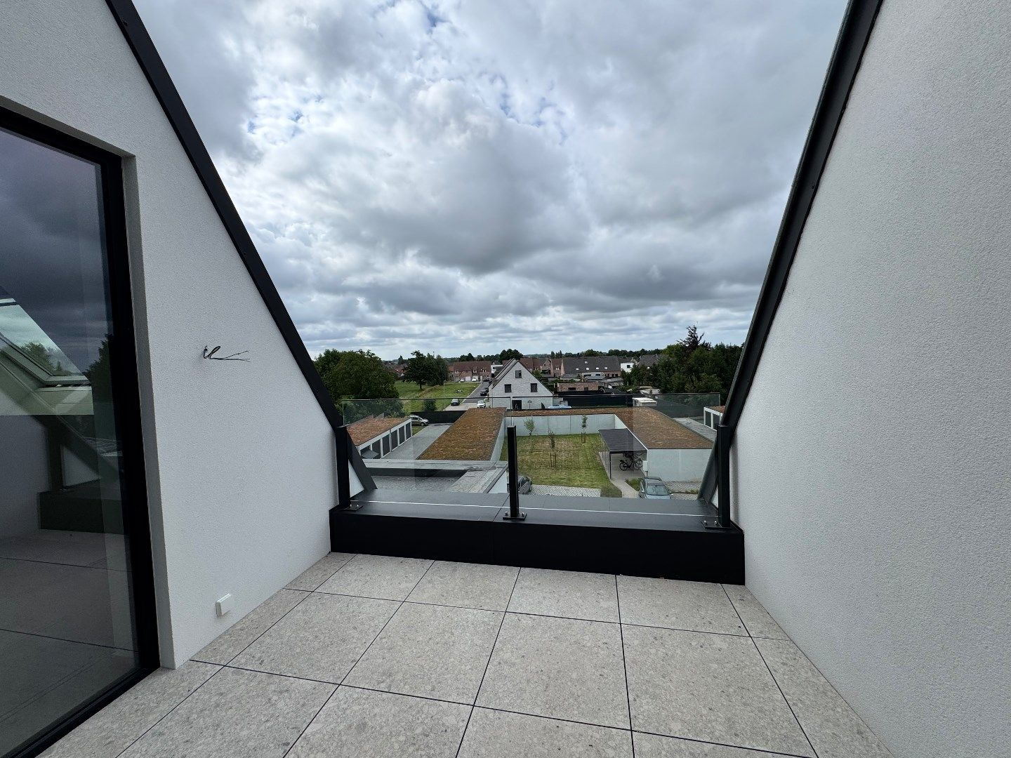 Uniek nieuwbouw appartement met 2 slaapkamers en veel zonlicht te Eernegem foto 6