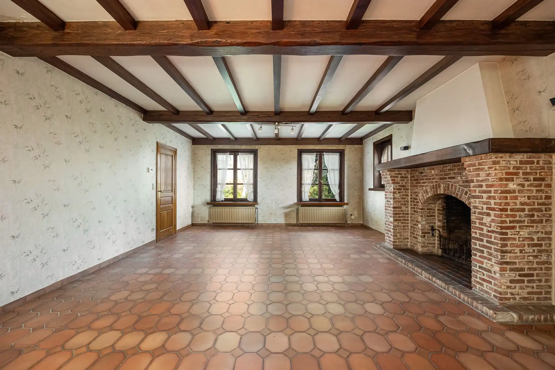 Landhuis met 4 slaapkamers en bijhuis op 1.850 m² foto 5