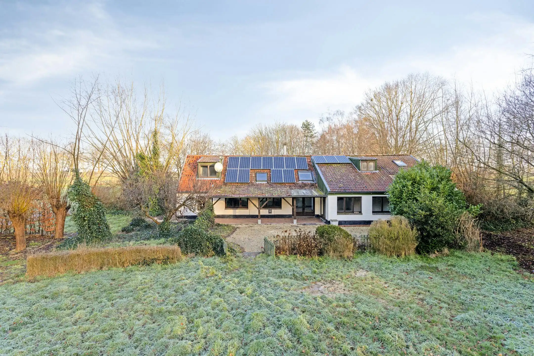 Hoofdfoto van de publicatie: Uitzonderlijk gelegen huis (14.953m²) langs Haantjesveld te Maldegem