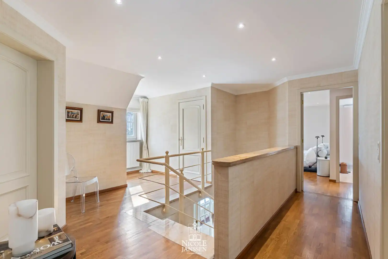 Ruim ingedeelde villa foto 10