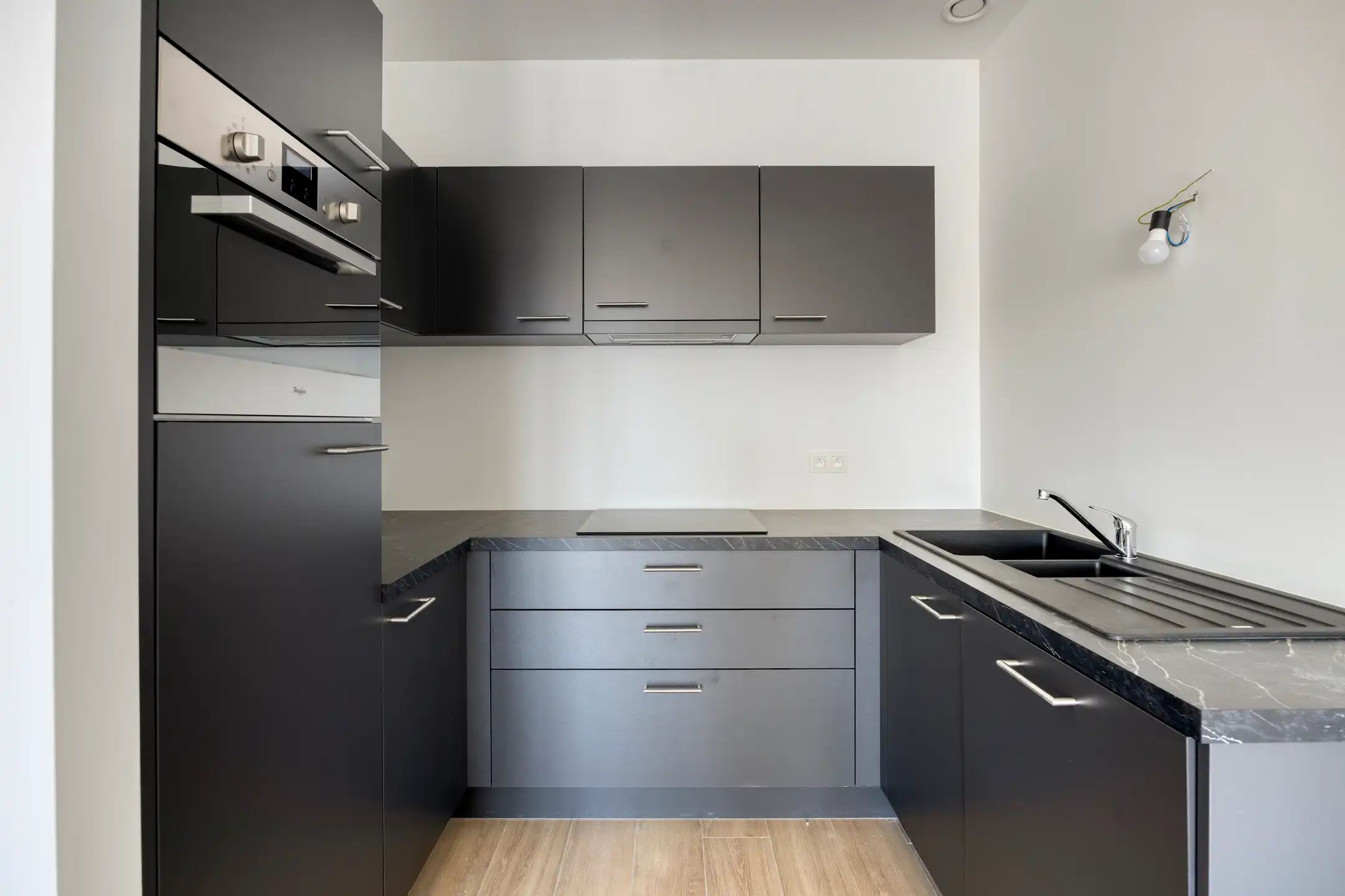 Laatste instapklare appartementen aan 6 % btw te koop! foto {{pictureIndex}}