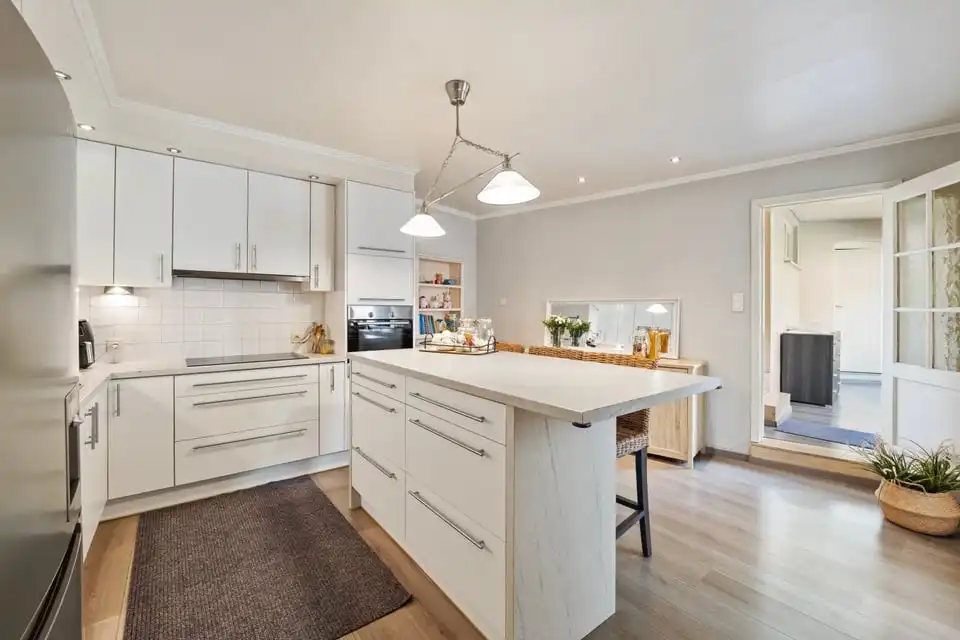 CHARMANTE WONING MET 3 SLKS EN EEN PRACHTIGE TUIN MET TAL VAN MOGELIJKHEDEN foto 17