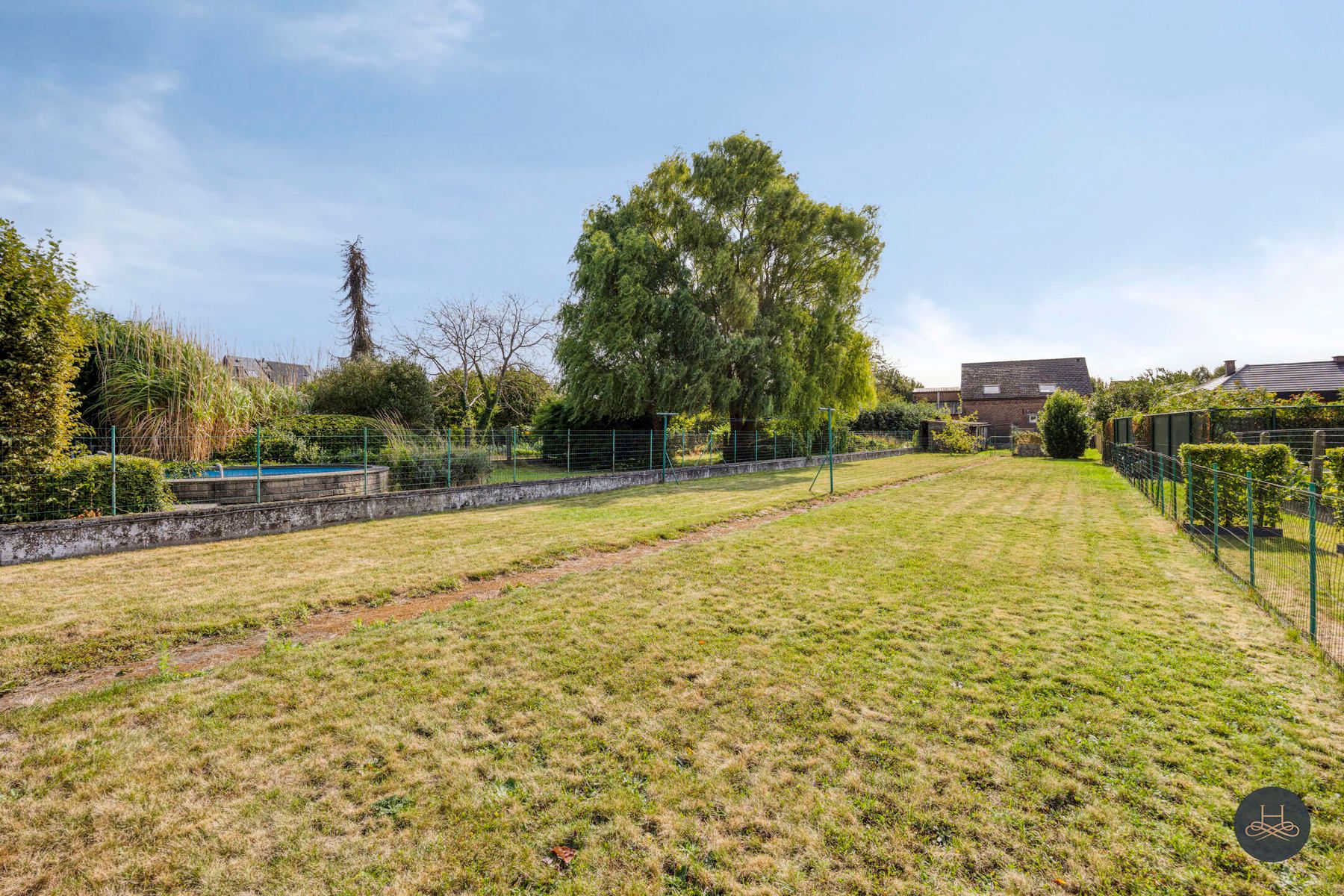Centraal gelegen woning met grote tuin foto 25