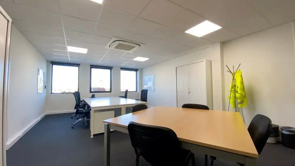 Full service kantoren in Idola Bedrijvencentrum in Lochristi foto 8